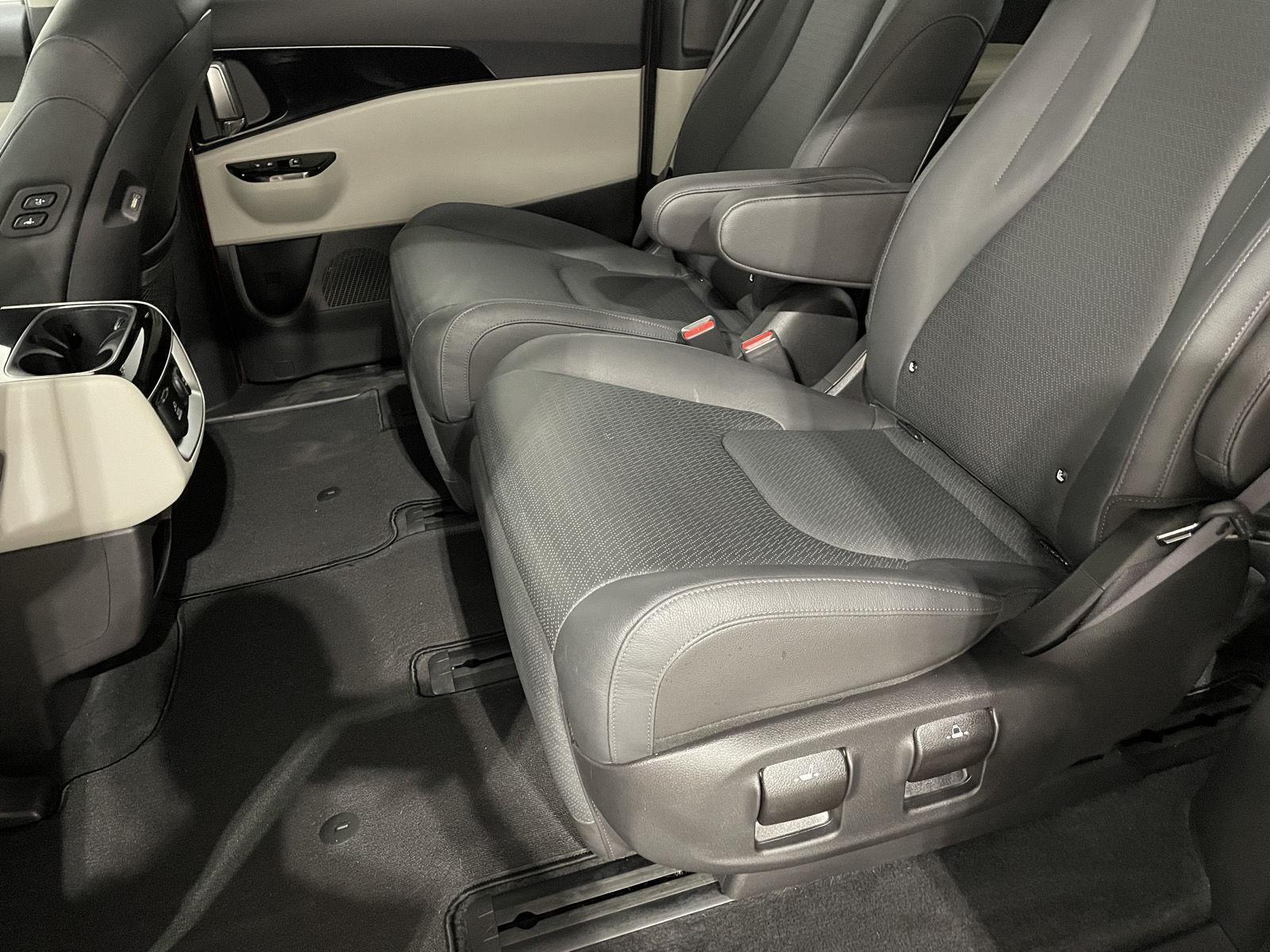 Pre-Owned 2023 Kia Carnival for sale in St. Joseph MO