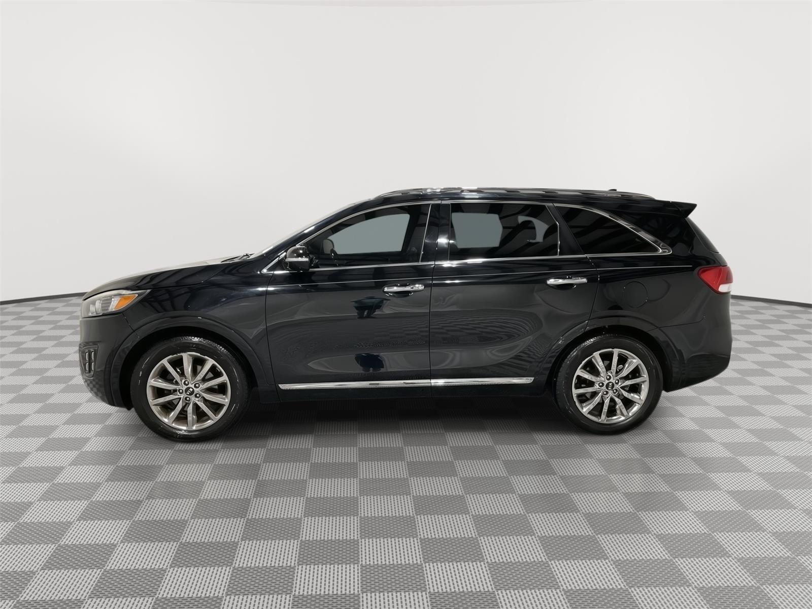 Used 2016 Kia Sorento SXL SUV for sale in St Joseph MO