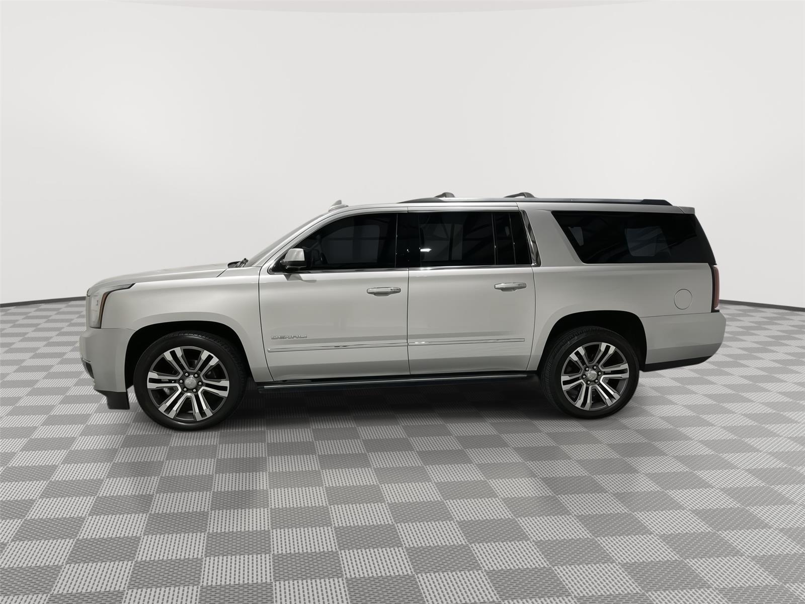 Pre-Owned 2019 GMC Yukon XL for sale in St. Joseph MO