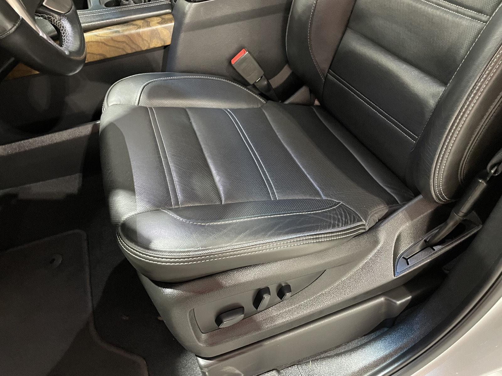 Pre-Owned 2019 GMC Yukon XL for sale in St. Joseph MO