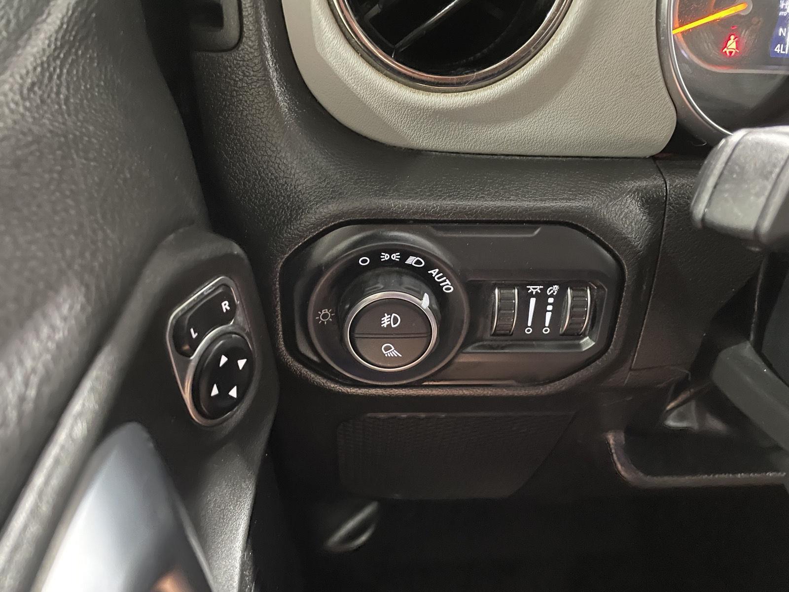 2022 Jeep Gladiator High Altitude photo 16