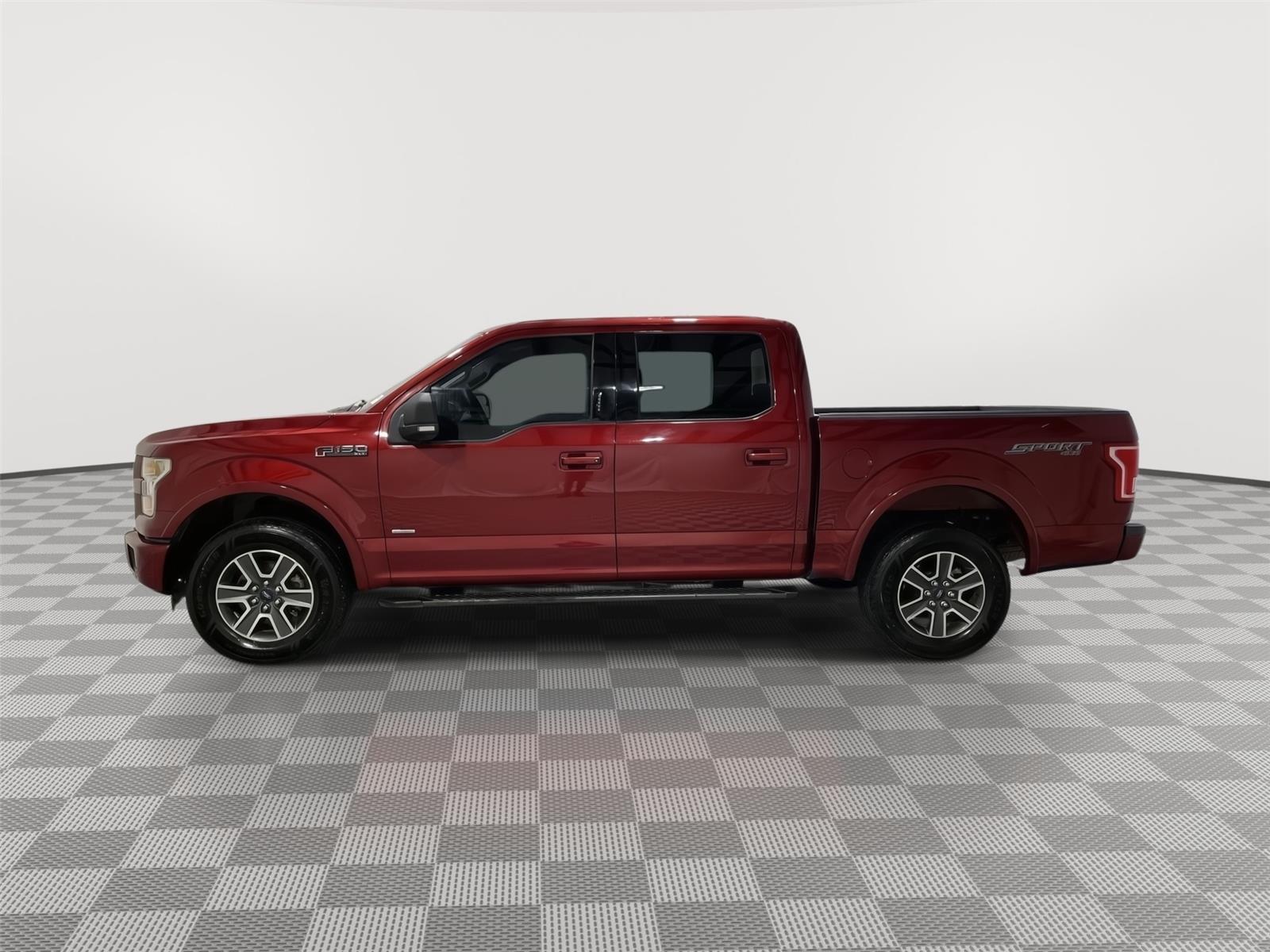 2016 Ford F-150 XLT photo 2