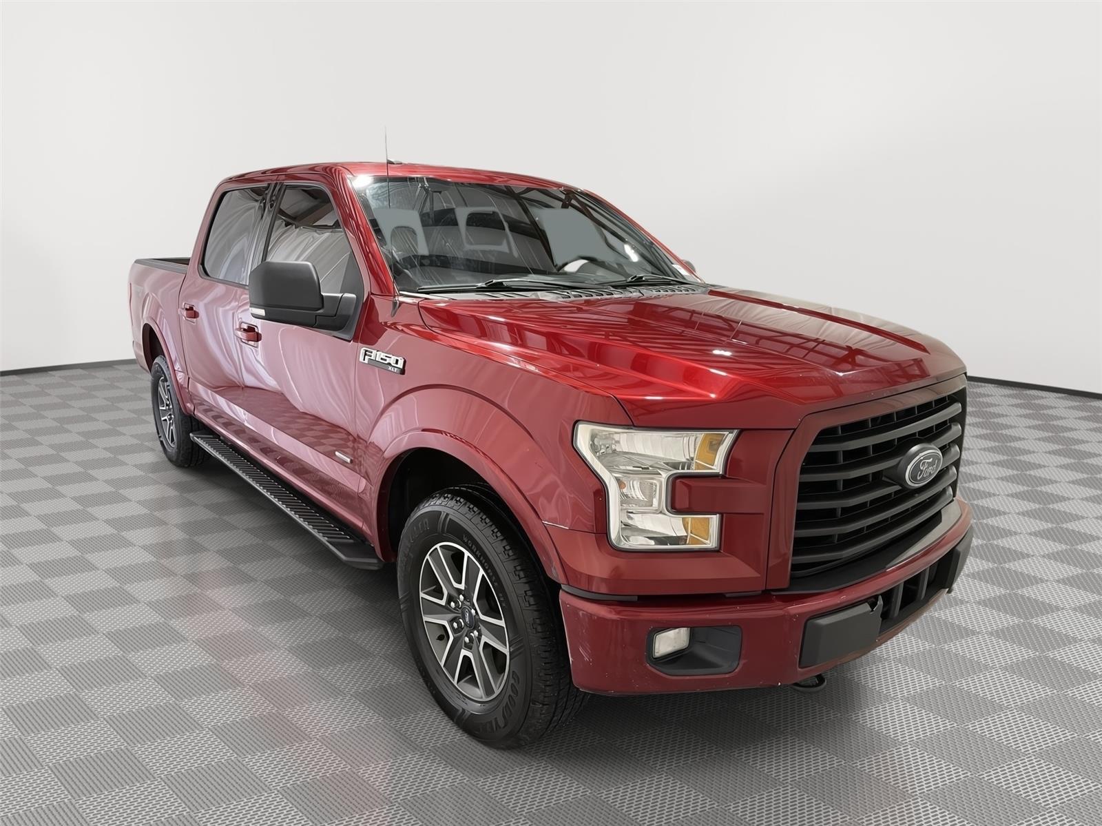 2016 Ford F-150 XLT photo 4