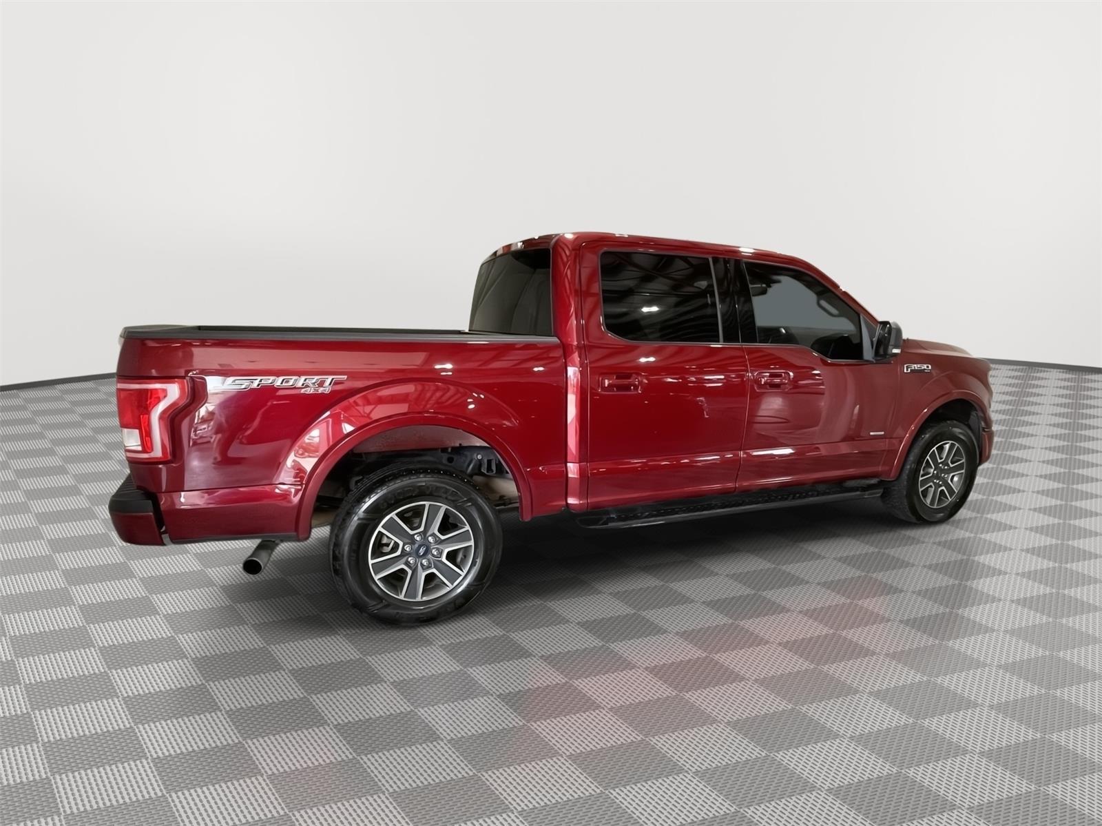 2016 Ford F-150 XLT photo 5