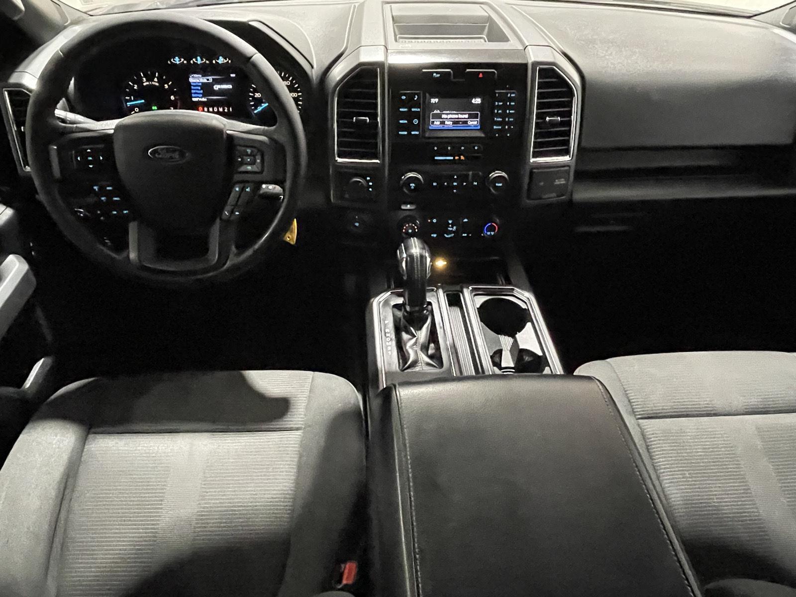 2016 Ford F-150 XLT photo 9