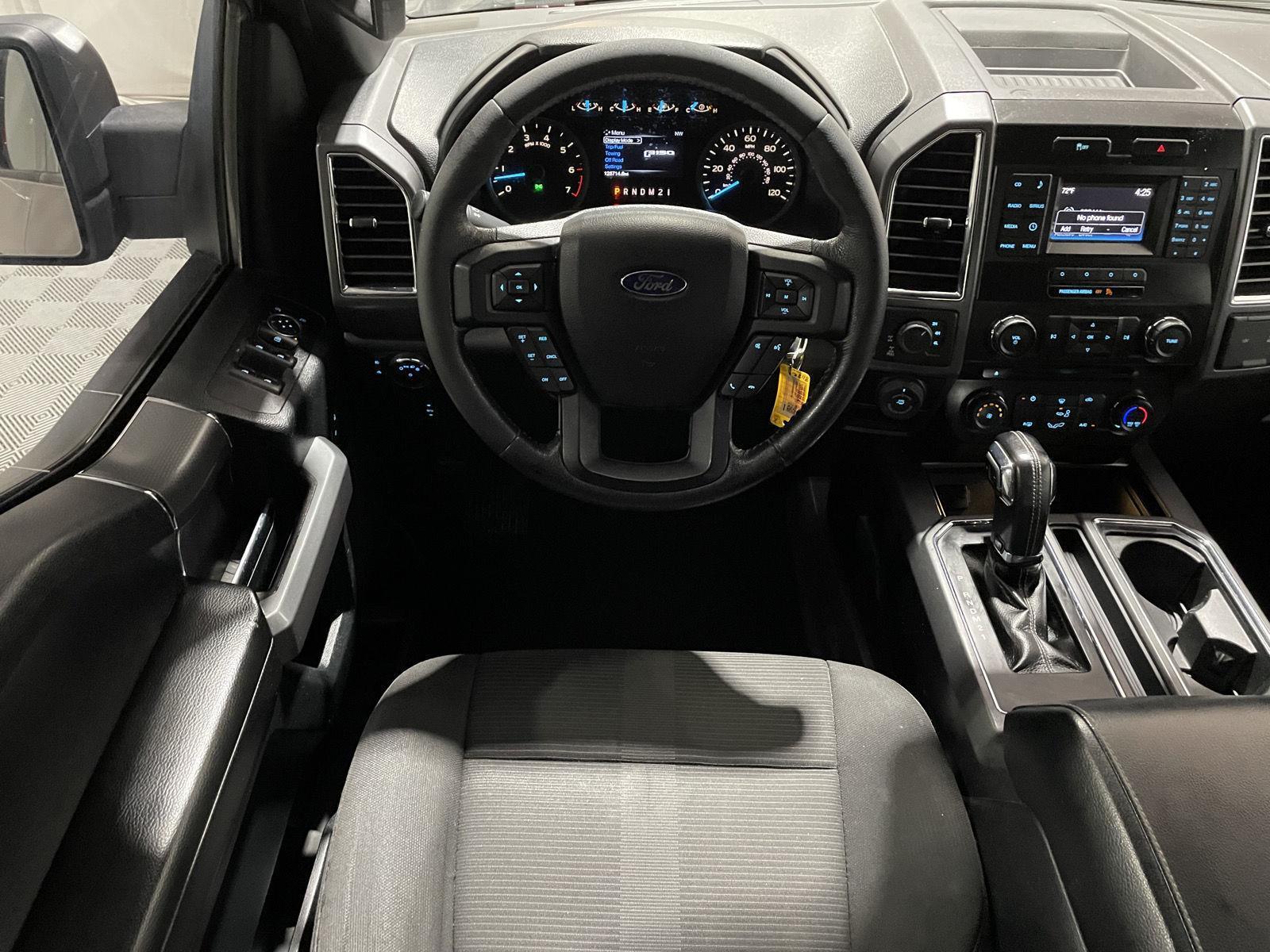 2016 Ford F-150 XLT photo 10