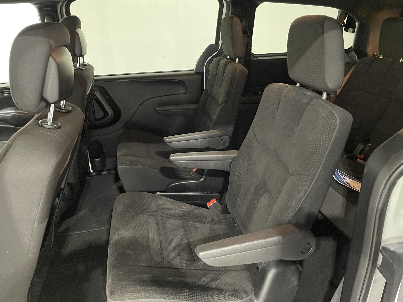 Pre-Owned 2018 Dodge Grand Caravan for sale in St. Joseph MO