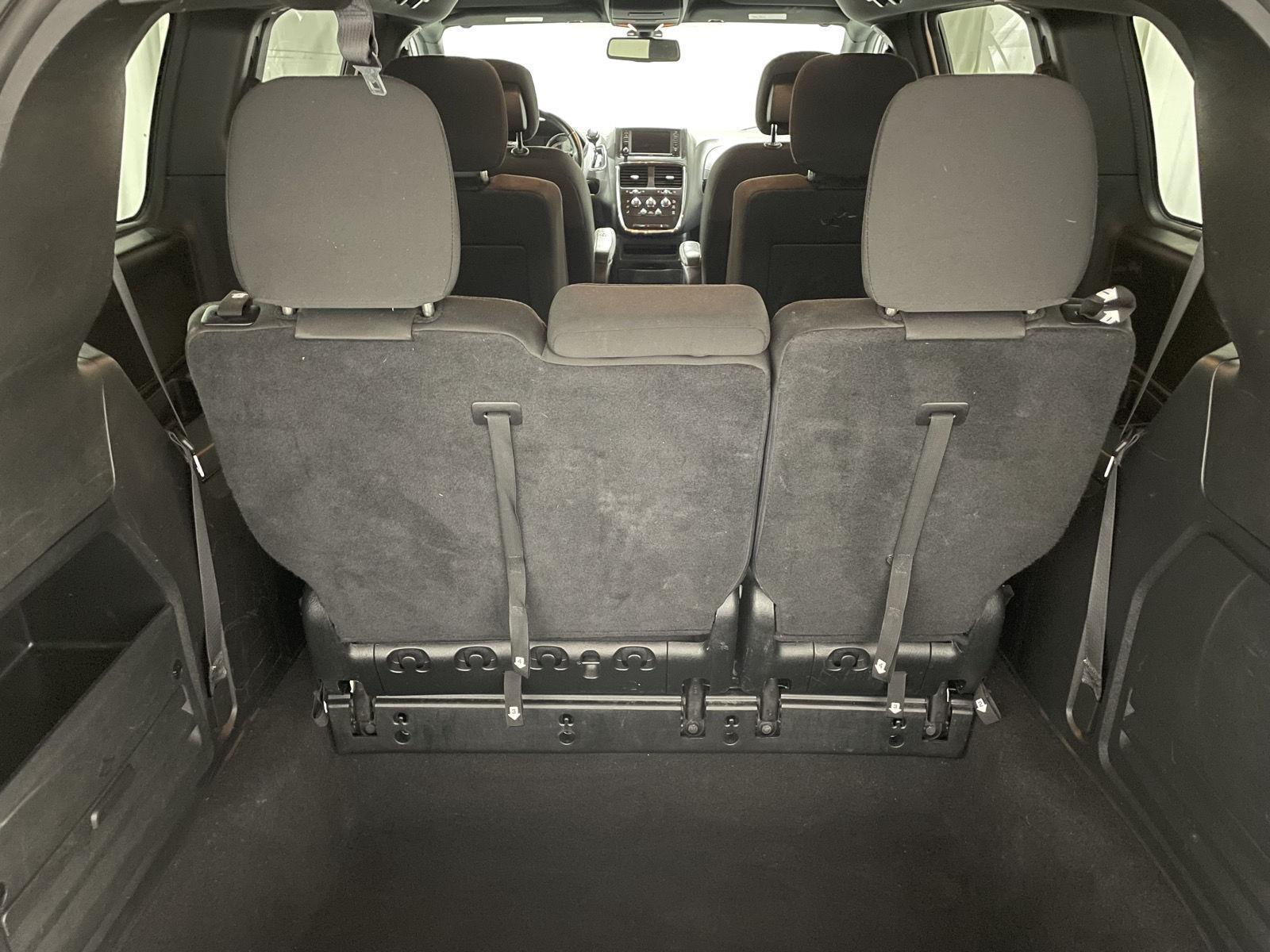 Pre-Owned 2018 Dodge Grand Caravan for sale in St. Joseph MO