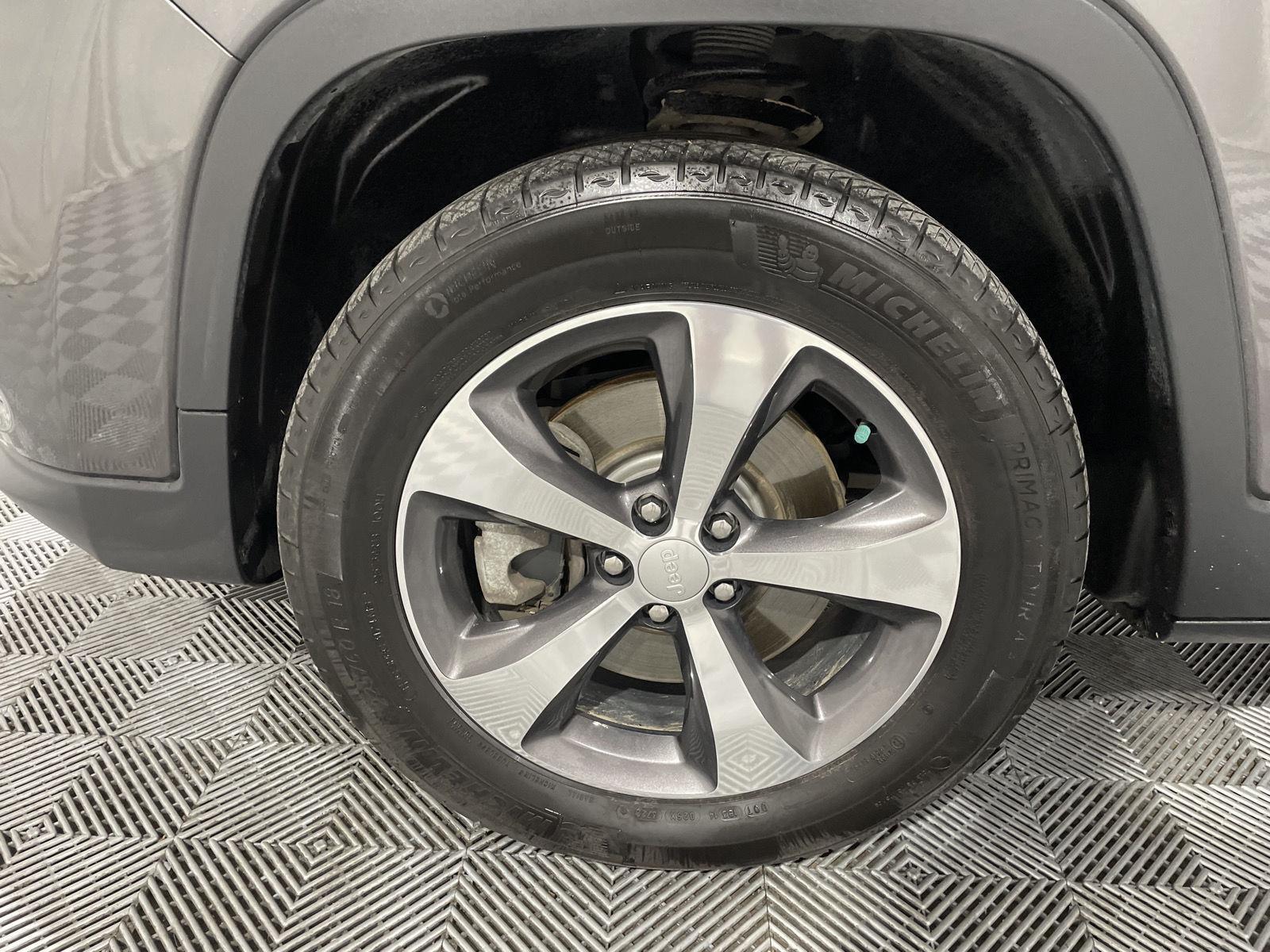 Pre-Owned 2020 Jeep Cherokee for sale in St. Joseph MO