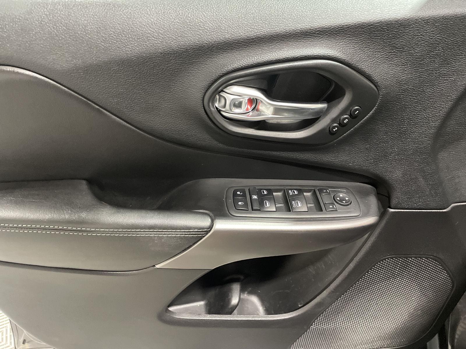 Pre-Owned 2020 Jeep Cherokee for sale in St. Joseph MO