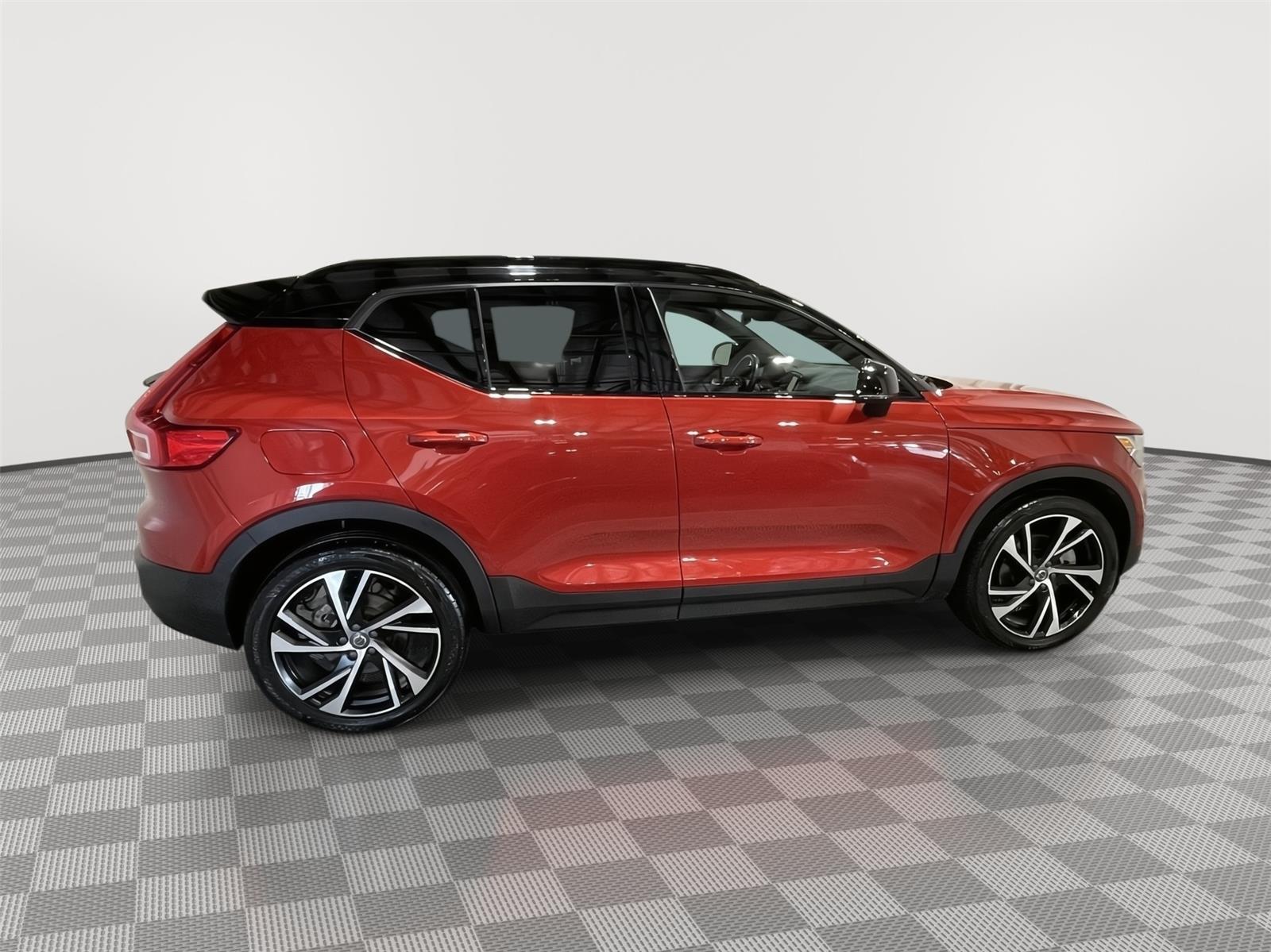 Pre-Owned 2021 Volvo XC40 for sale in St. Joseph MO