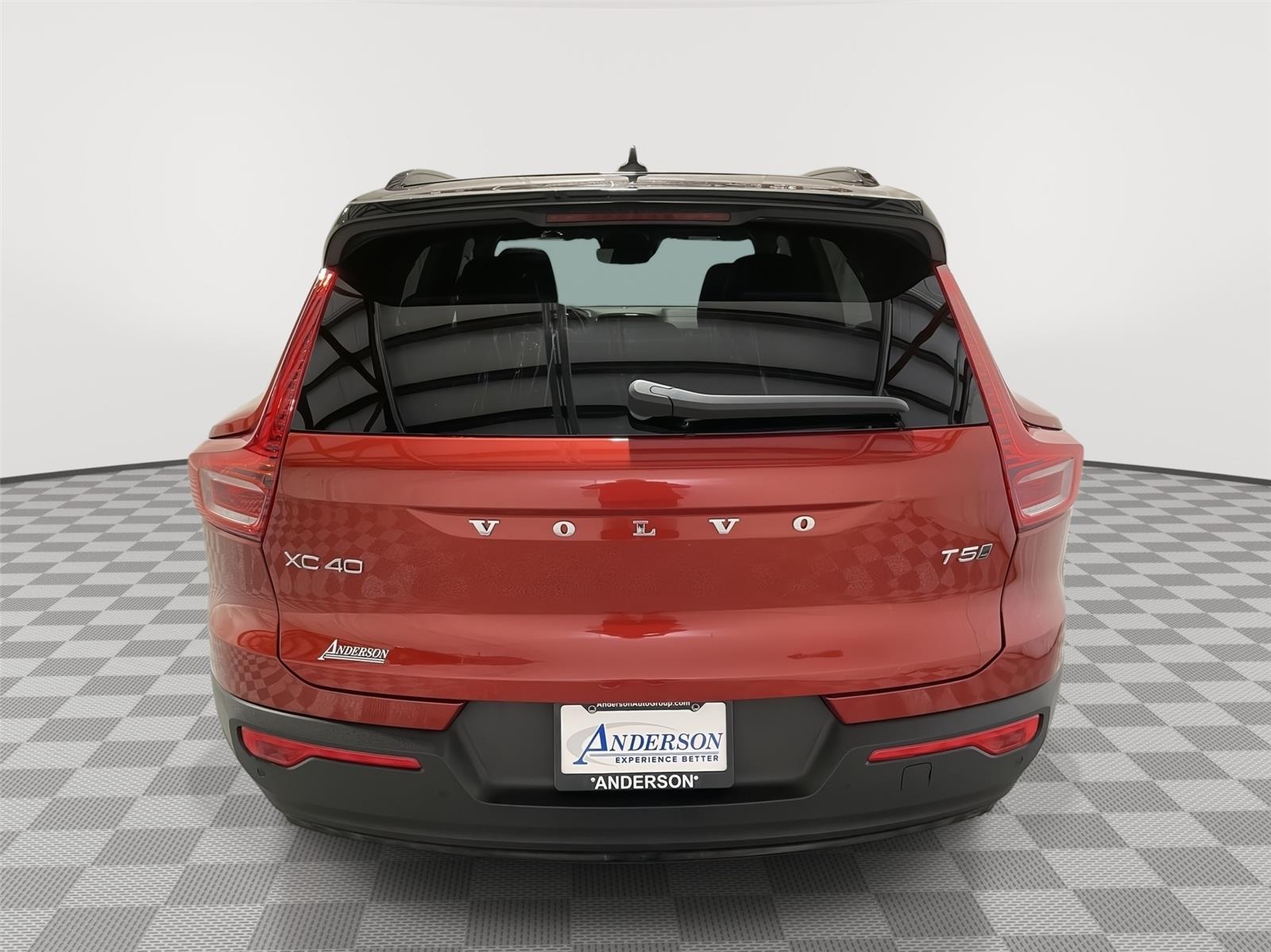 Pre-Owned 2021 Volvo XC40 for sale in St. Joseph MO