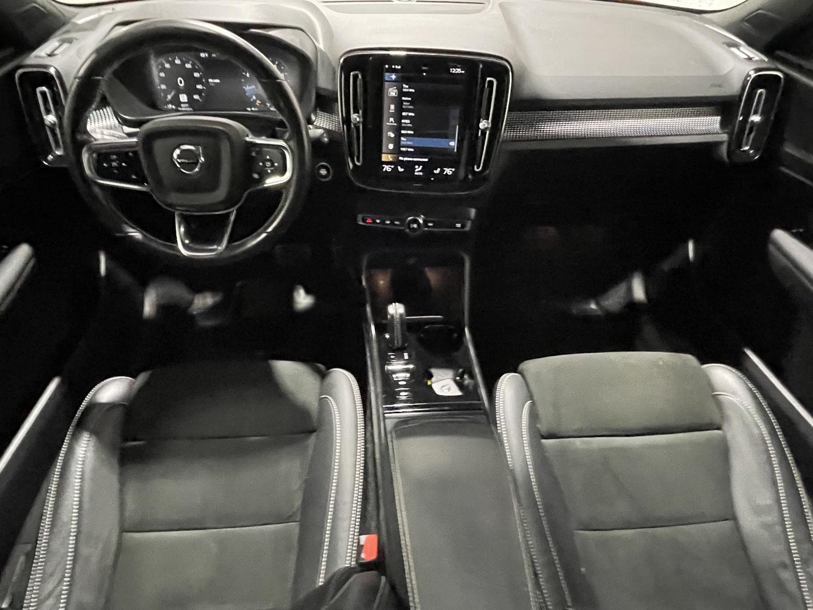 Pre-Owned 2021 Volvo XC40 for sale in St. Joseph MO