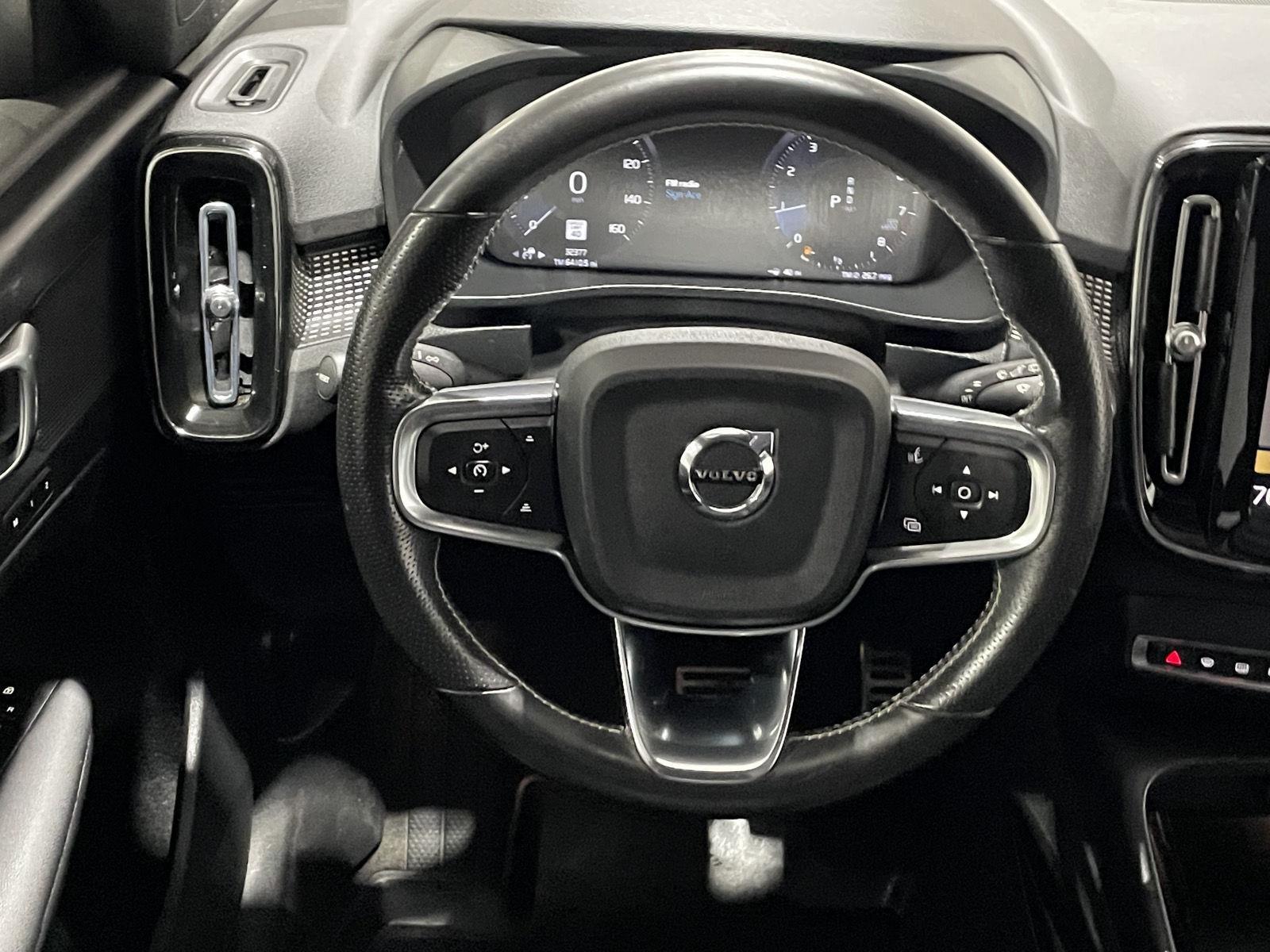 Pre-Owned 2021 Volvo XC40 for sale in St. Joseph MO