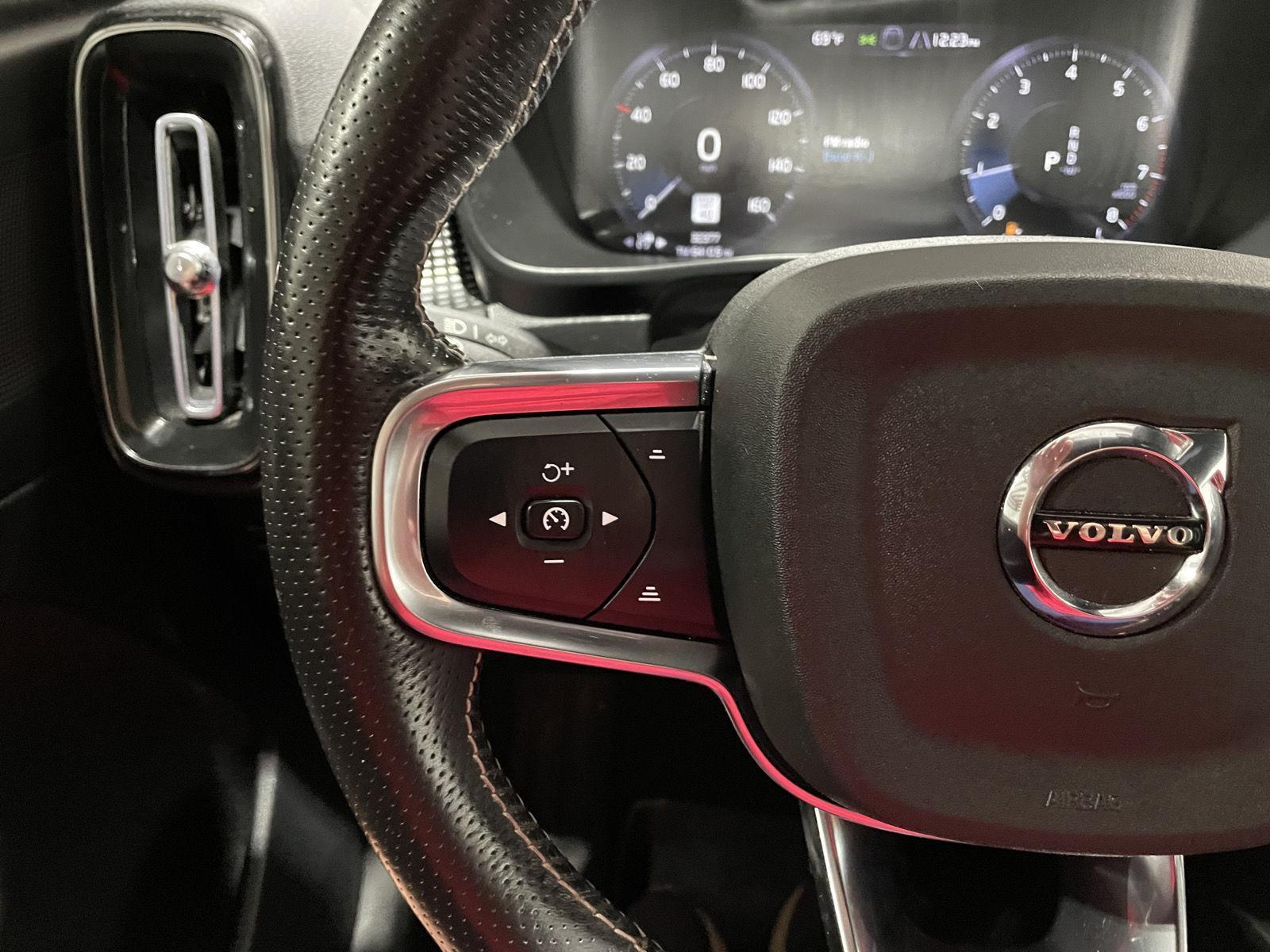 Pre-Owned 2021 Volvo XC40 for sale in St. Joseph MO