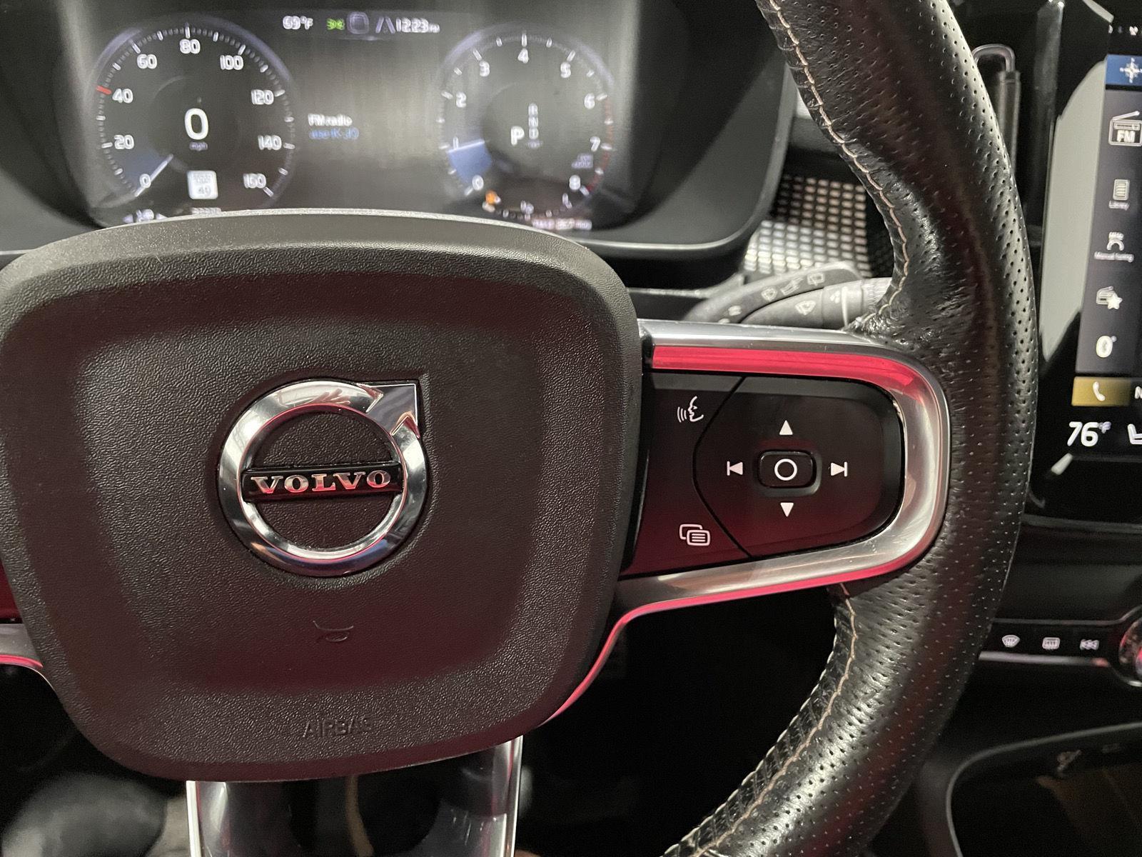 Pre-Owned 2021 Volvo XC40 for sale in St. Joseph MO