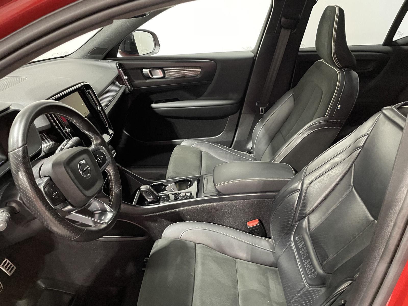 Pre-Owned 2021 Volvo XC40 for sale in St. Joseph MO