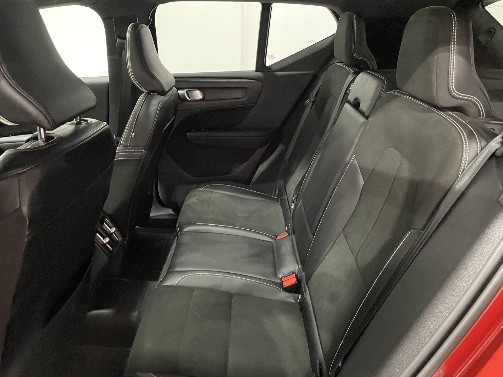 Pre-Owned 2021 Volvo XC40 for sale in St. Joseph MO