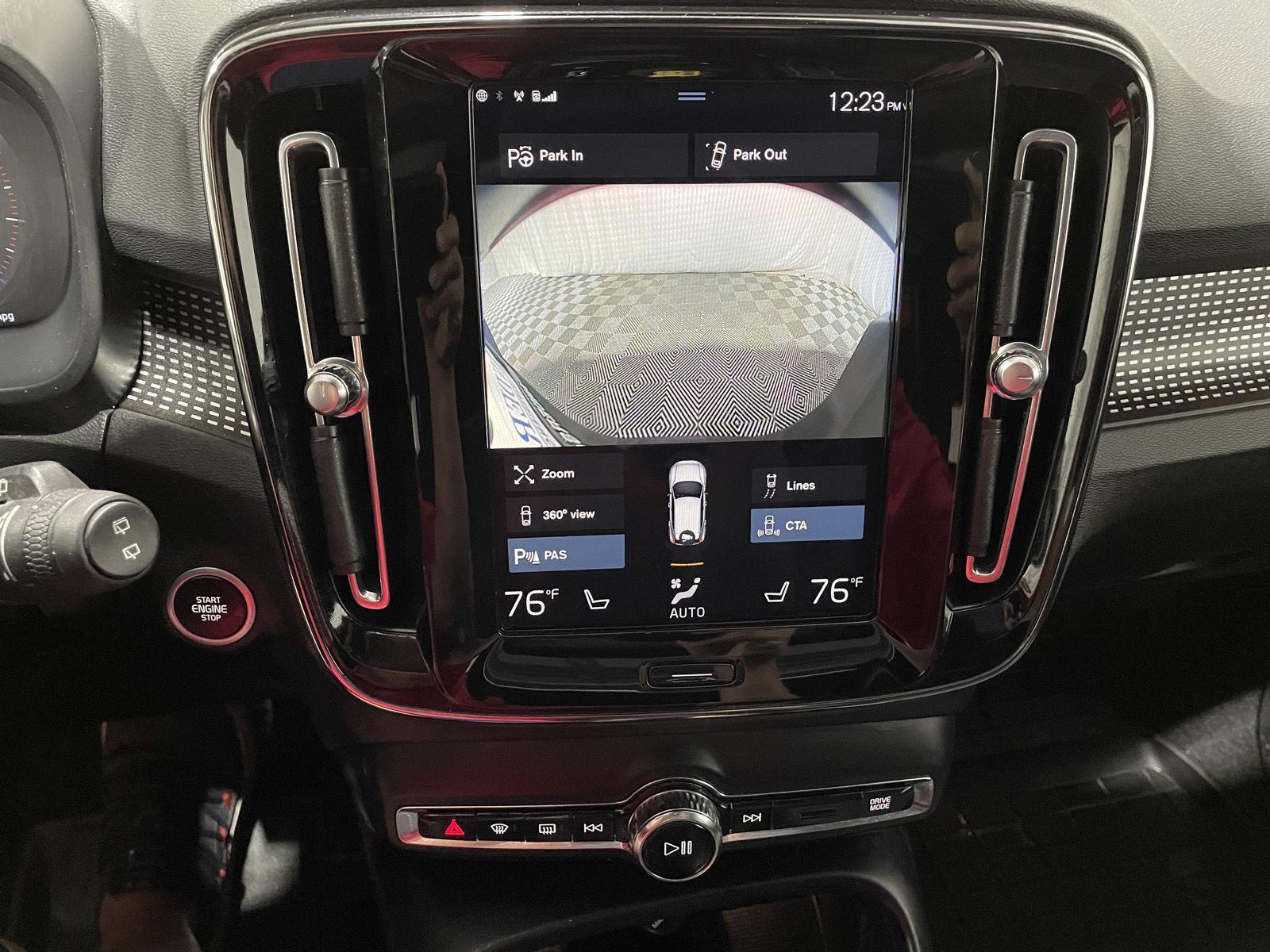 Pre-Owned 2021 Volvo XC40 for sale in St. Joseph MO