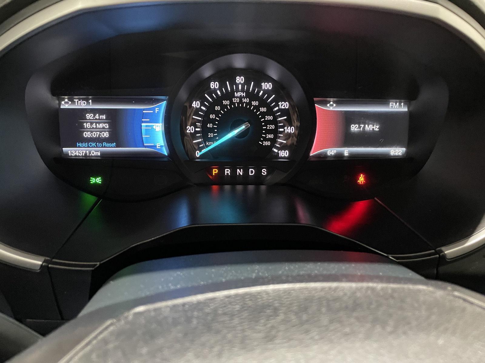 2015 Ford Edge SEL photo 3