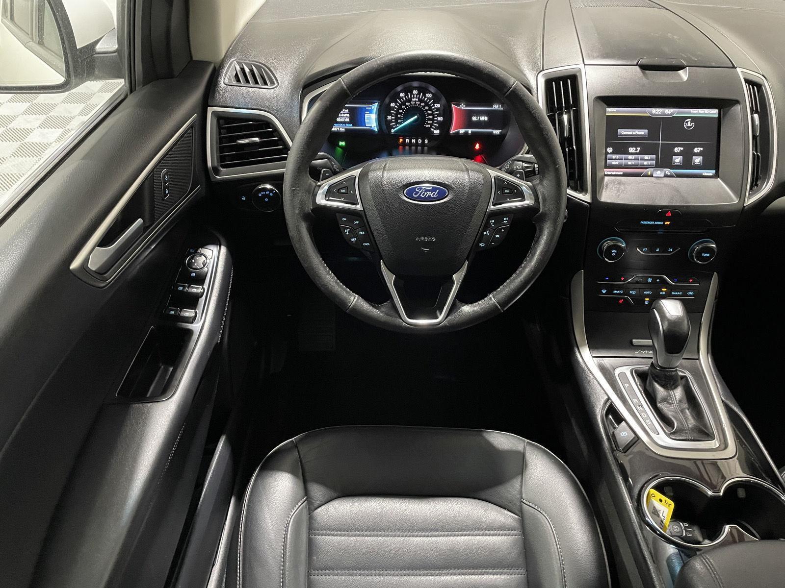 2015 Ford Edge SEL photo 12