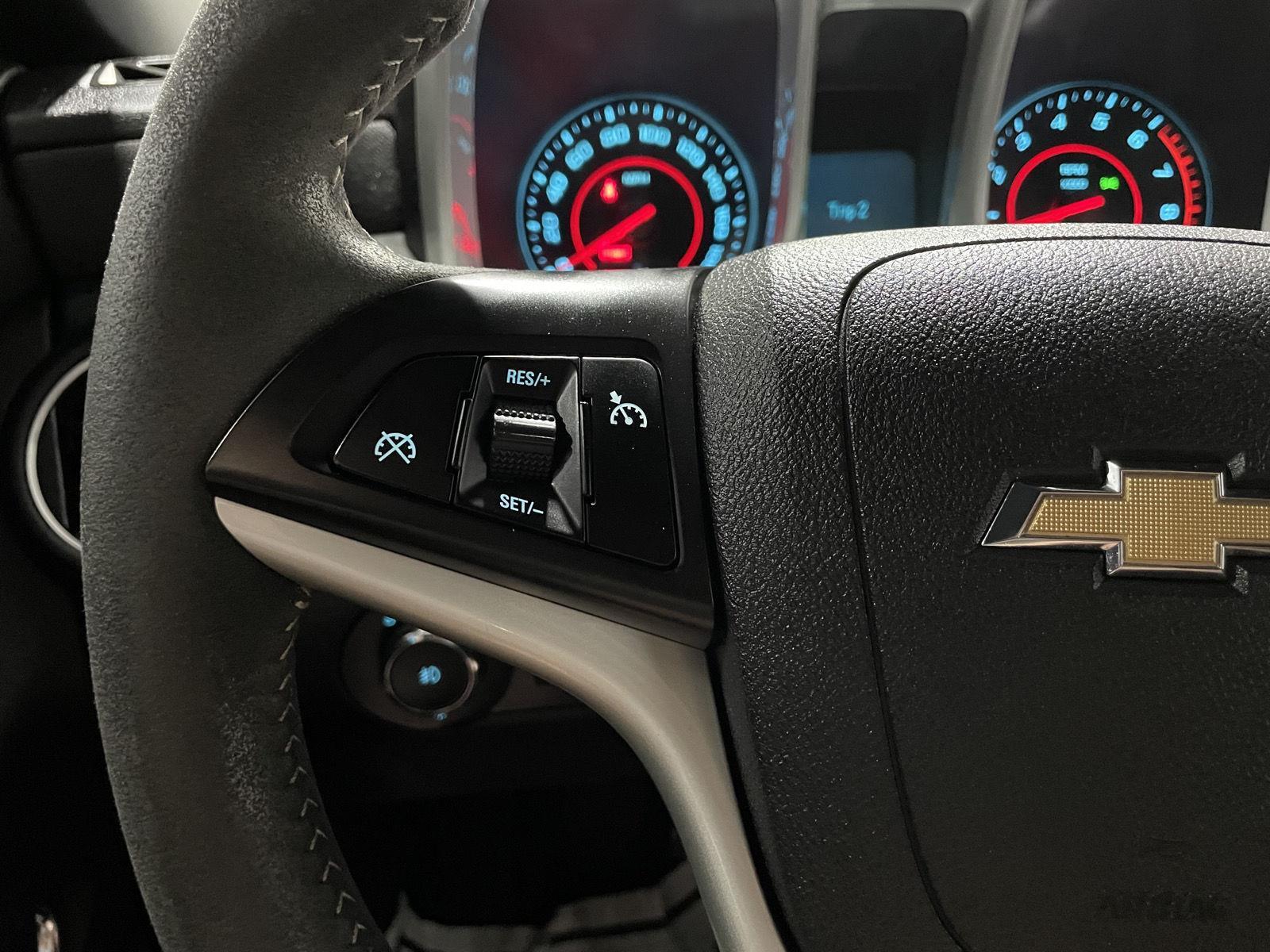 2015 Chevrolet Camaro SS photo 15