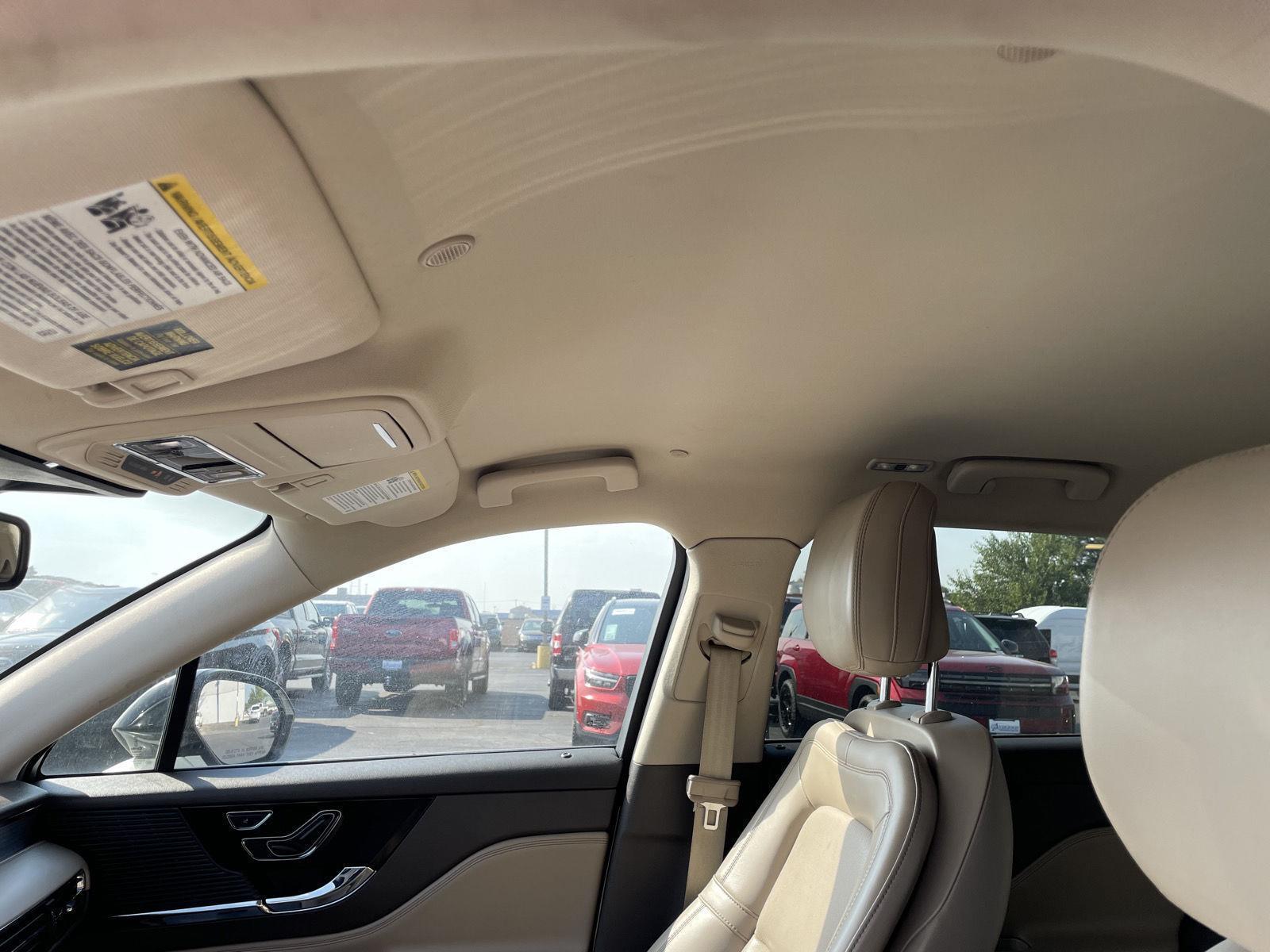 2020 Lincoln Corsair Standard photo 22