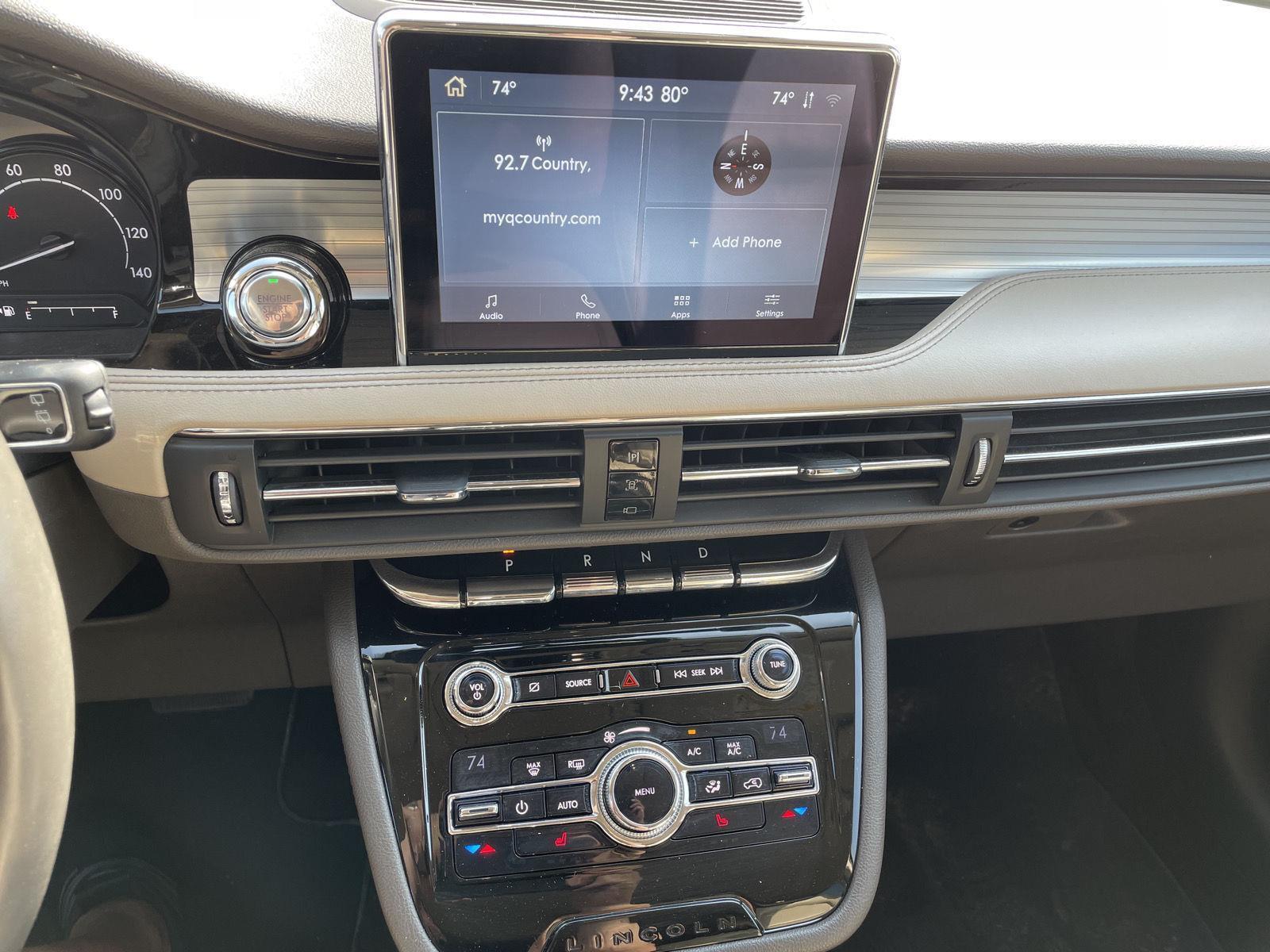 2020 Lincoln Corsair Standard photo 23