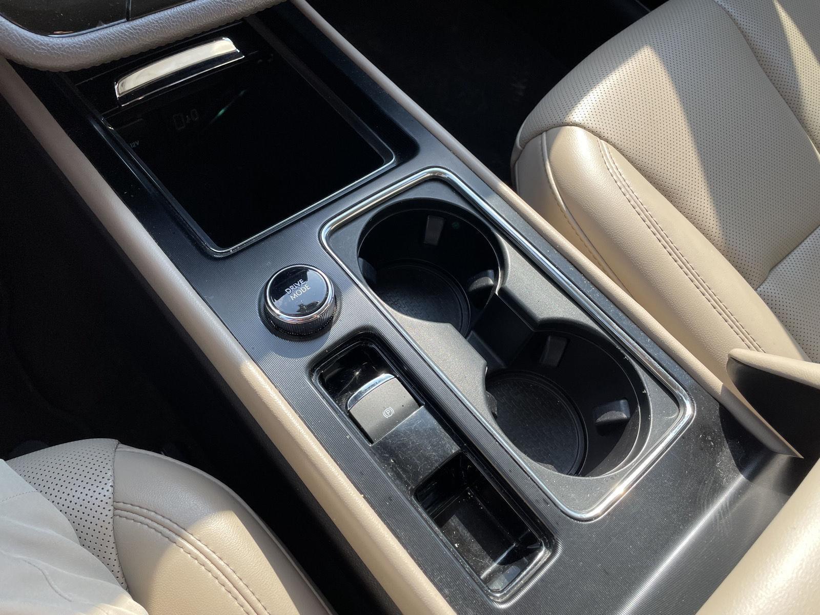 2020 Lincoln Corsair Standard photo 26