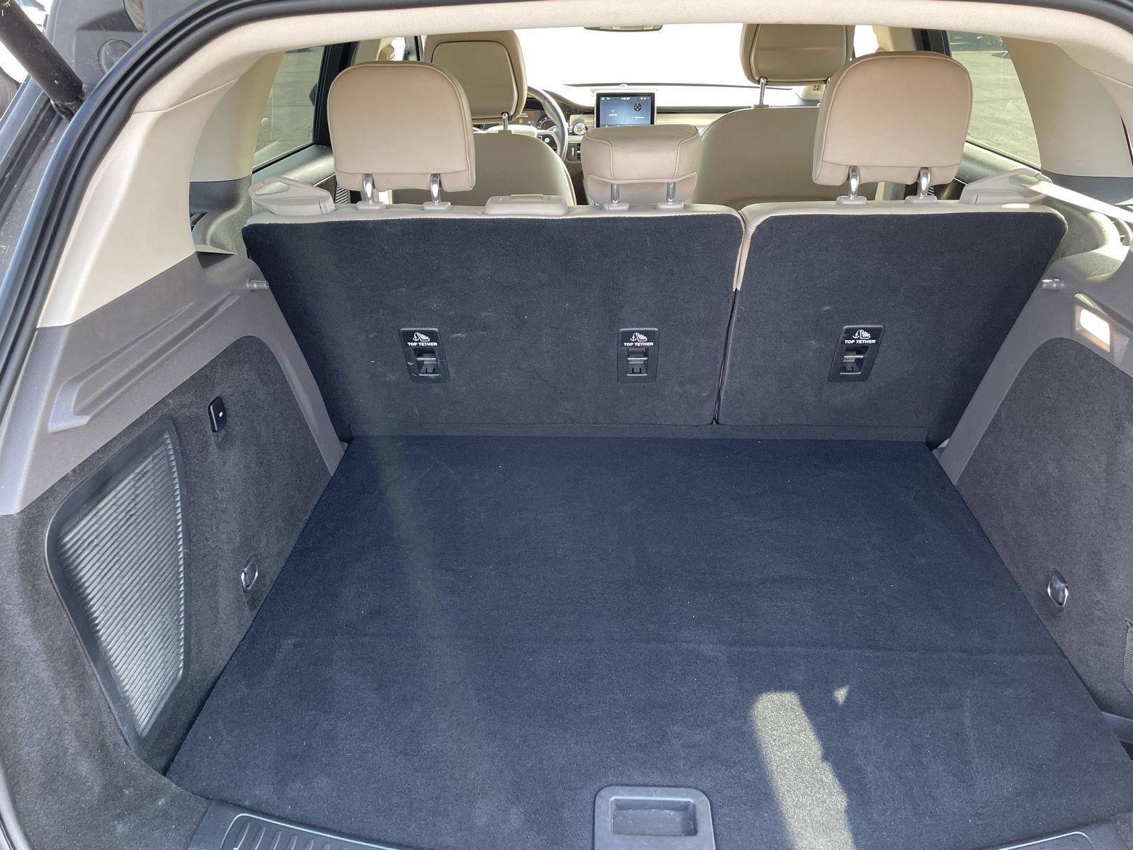 2020 Lincoln Corsair Standard photo 30