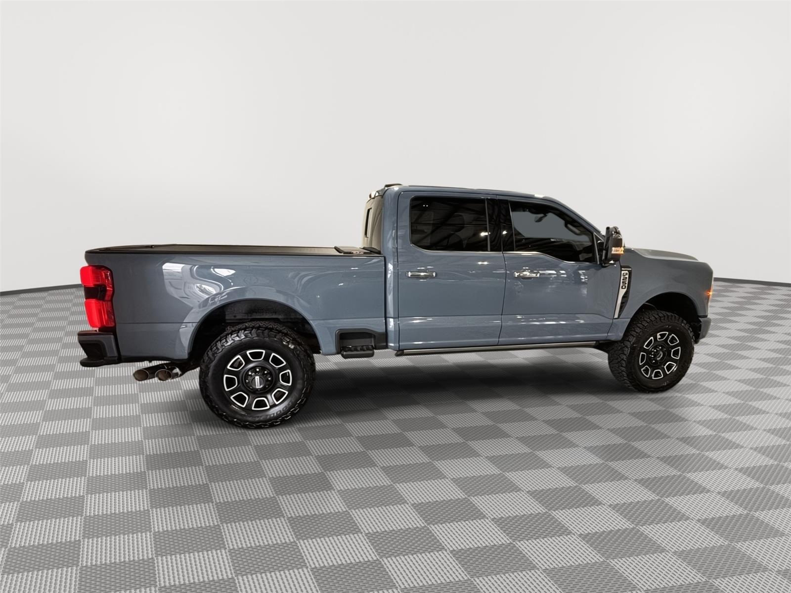 2023 Ford F-250 Platinum photo 6