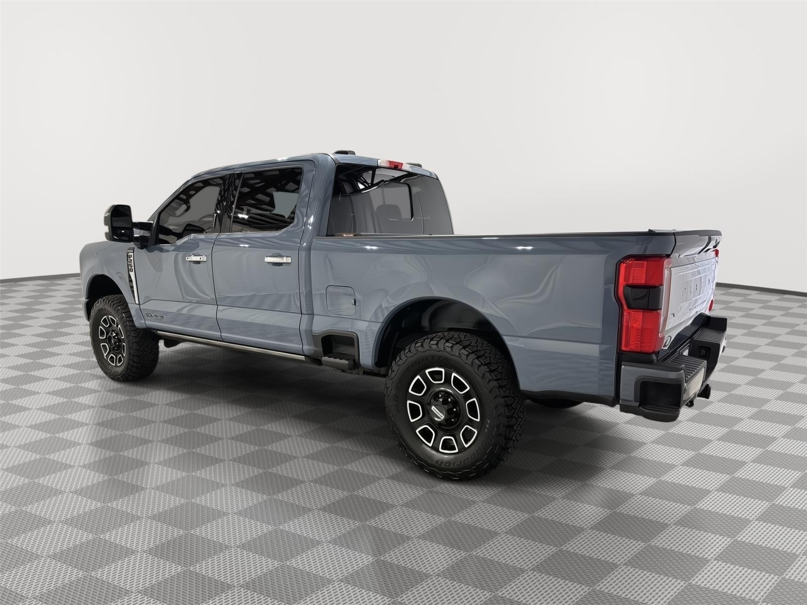 2023 Ford F-250 Platinum photo 8