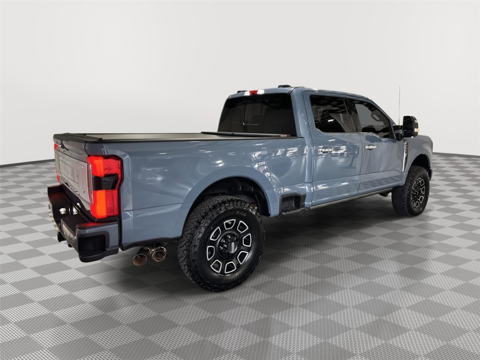 2023 Ford F-250 Platinum photo 9