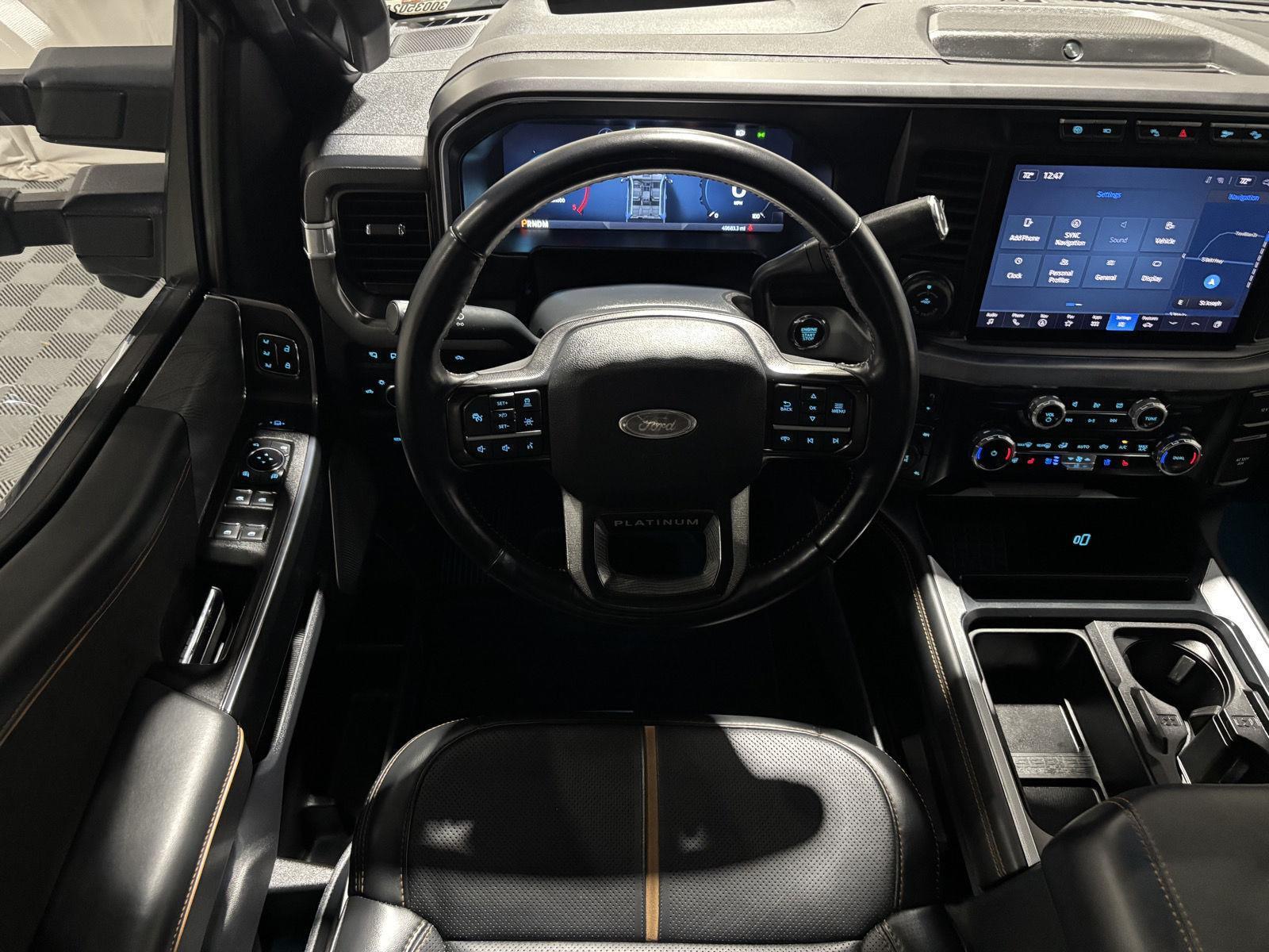 2023 Ford F-250 Platinum photo 12