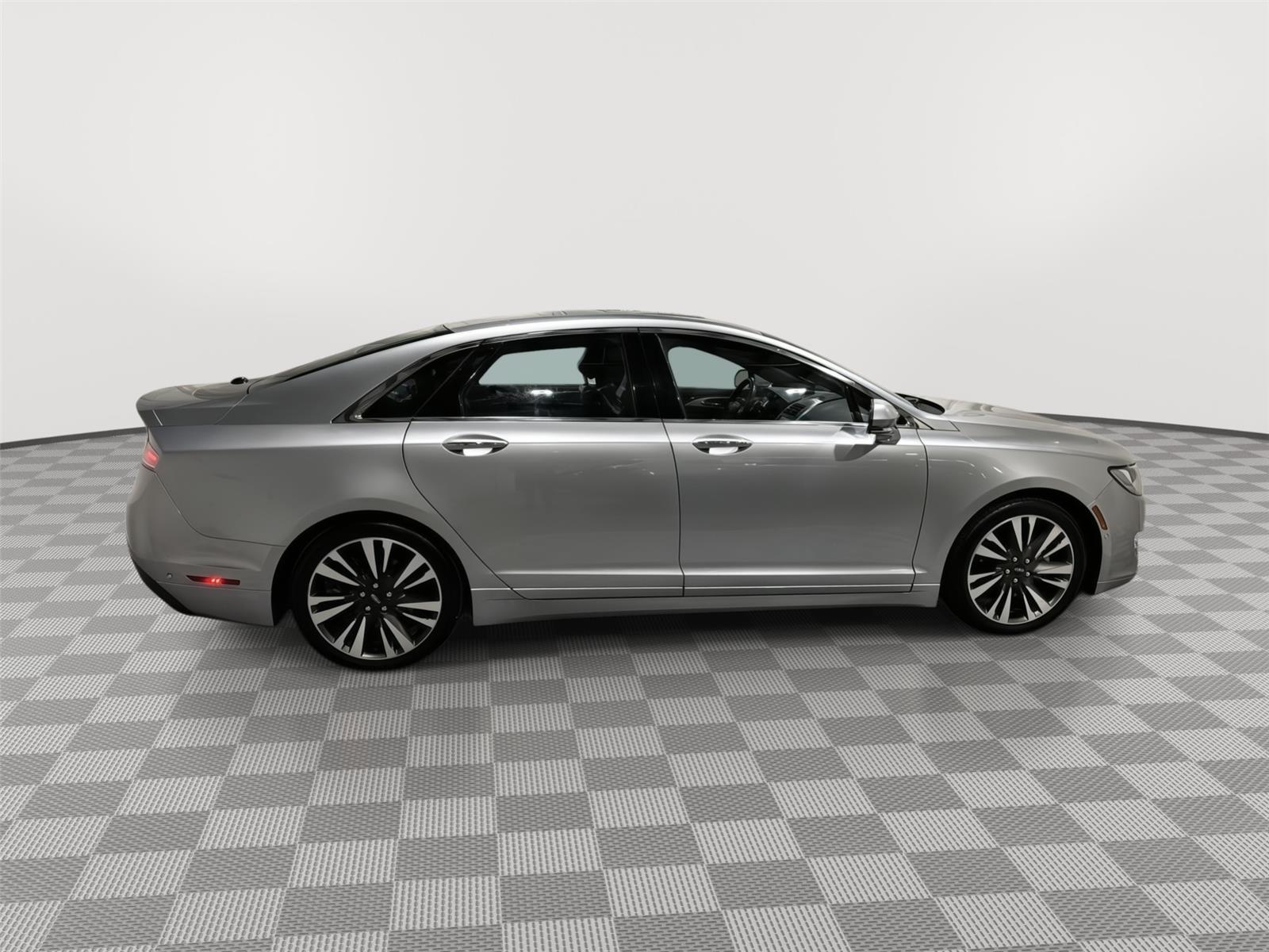 2020 Lincoln MKZ Hybrid Reserve photo 6