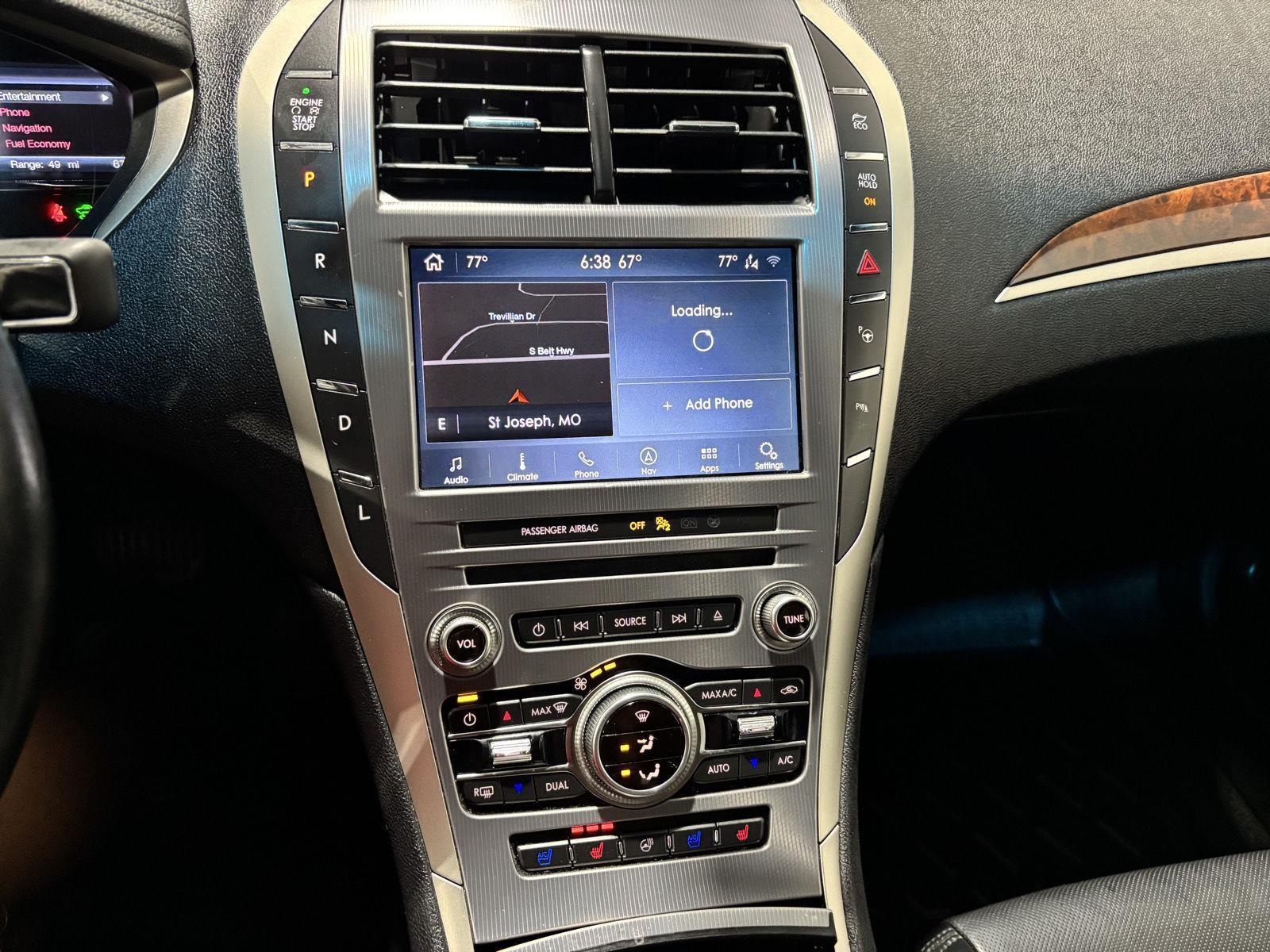 2020 Lincoln MKZ Hybrid Reserve photo 22