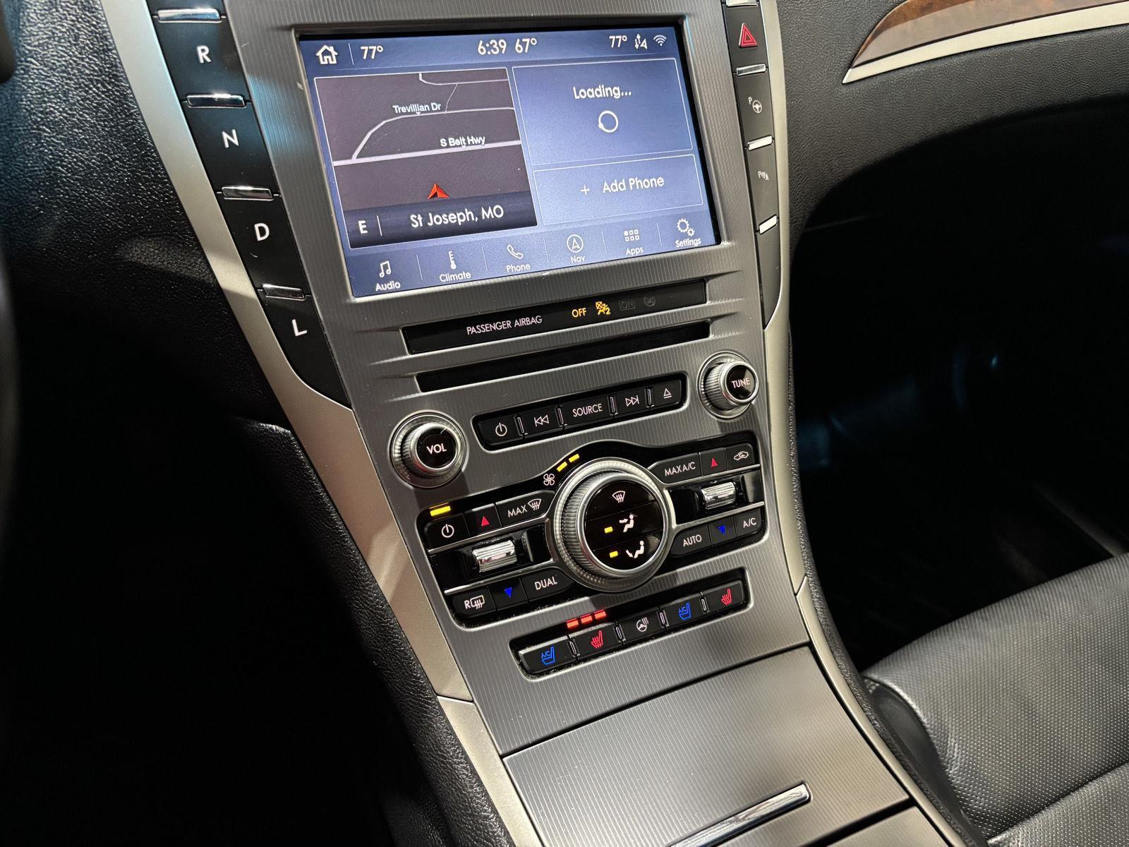 2020 Lincoln MKZ Hybrid Reserve photo 24