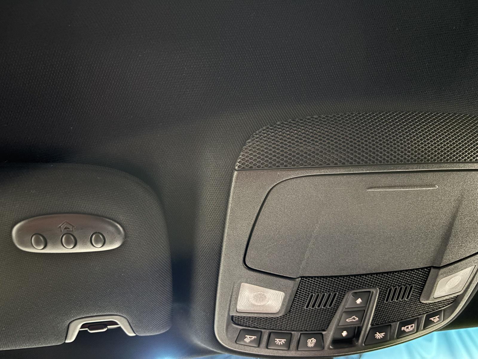 2020 Lincoln MKZ Hybrid Reserve photo 25
