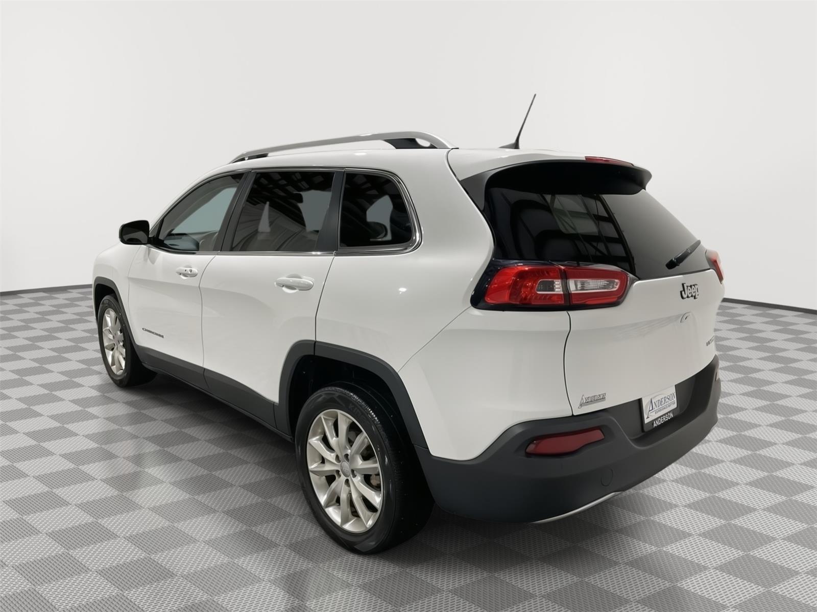 Pre-Owned 2017 Jeep Cherokee for sale in St. Joseph MO