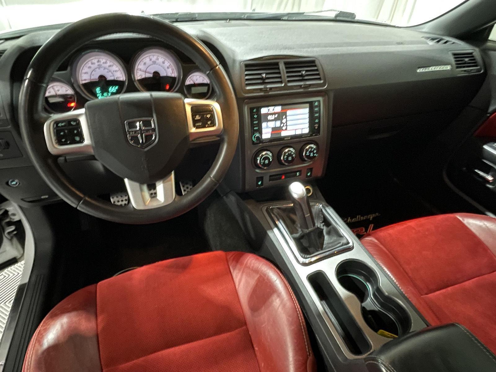 2014 Dodge Challenger R/T Classic photo 11