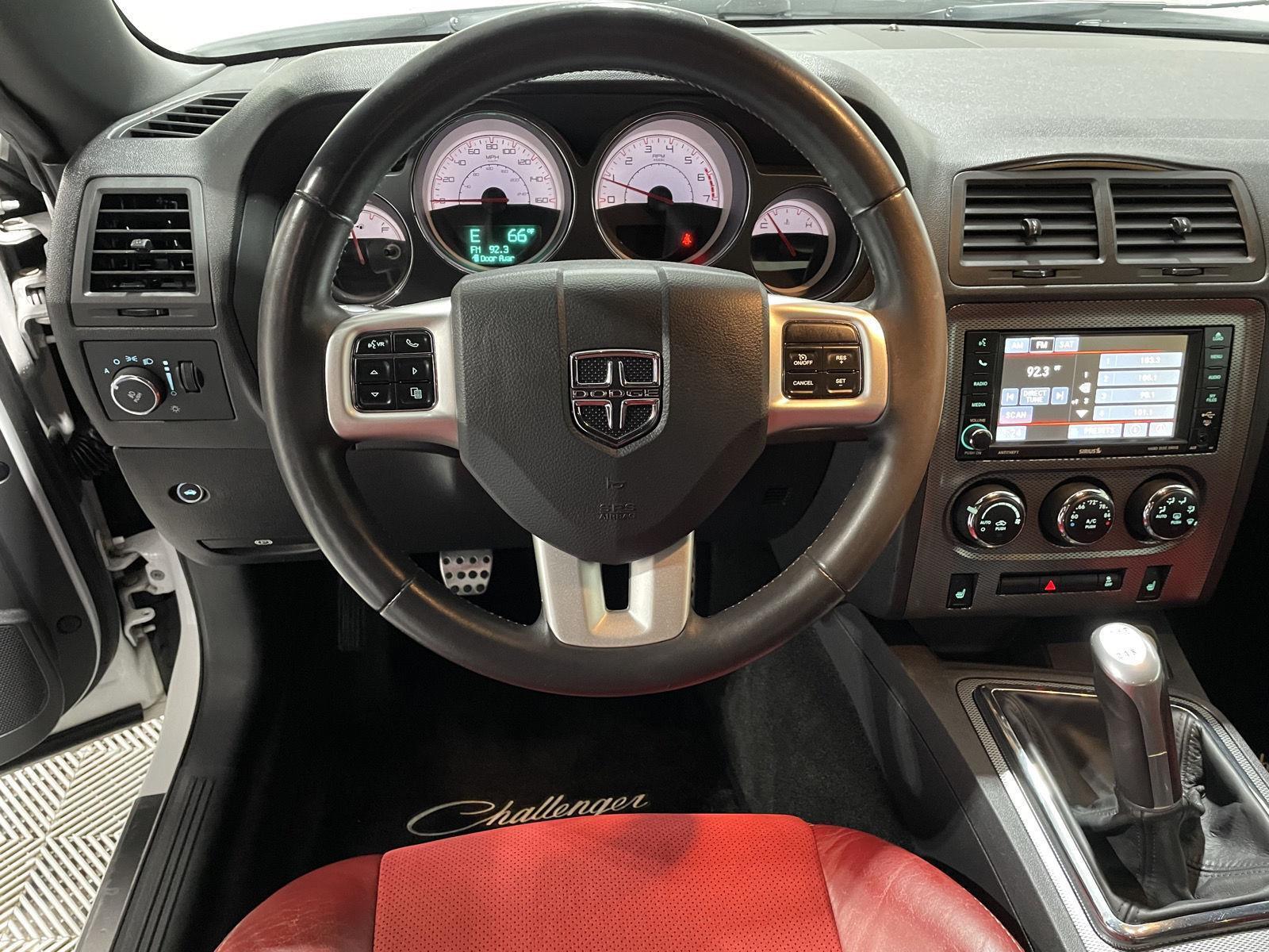2014 Dodge Challenger R/T Classic photo 12