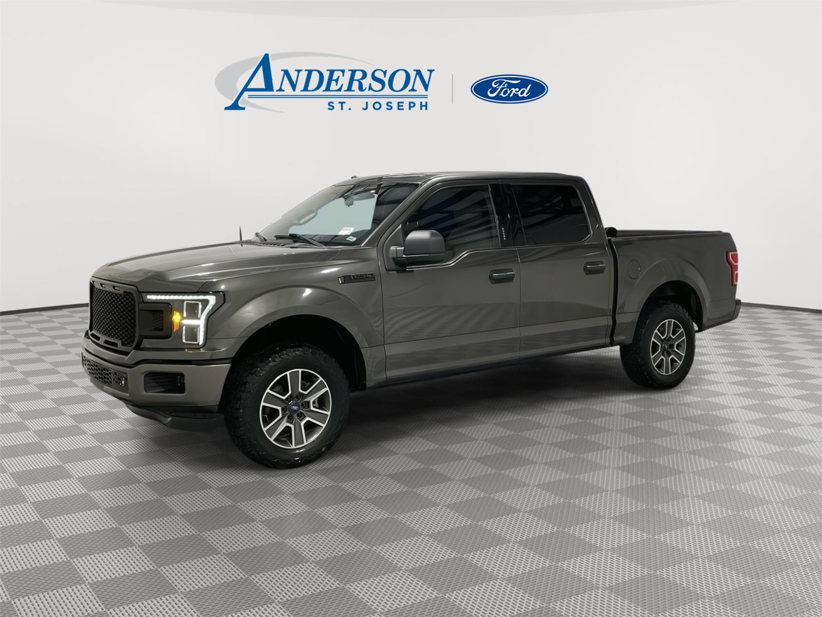 Used 2018 Ford F-150 XLT Crew Cab Truck for sale in St. Joseph MO