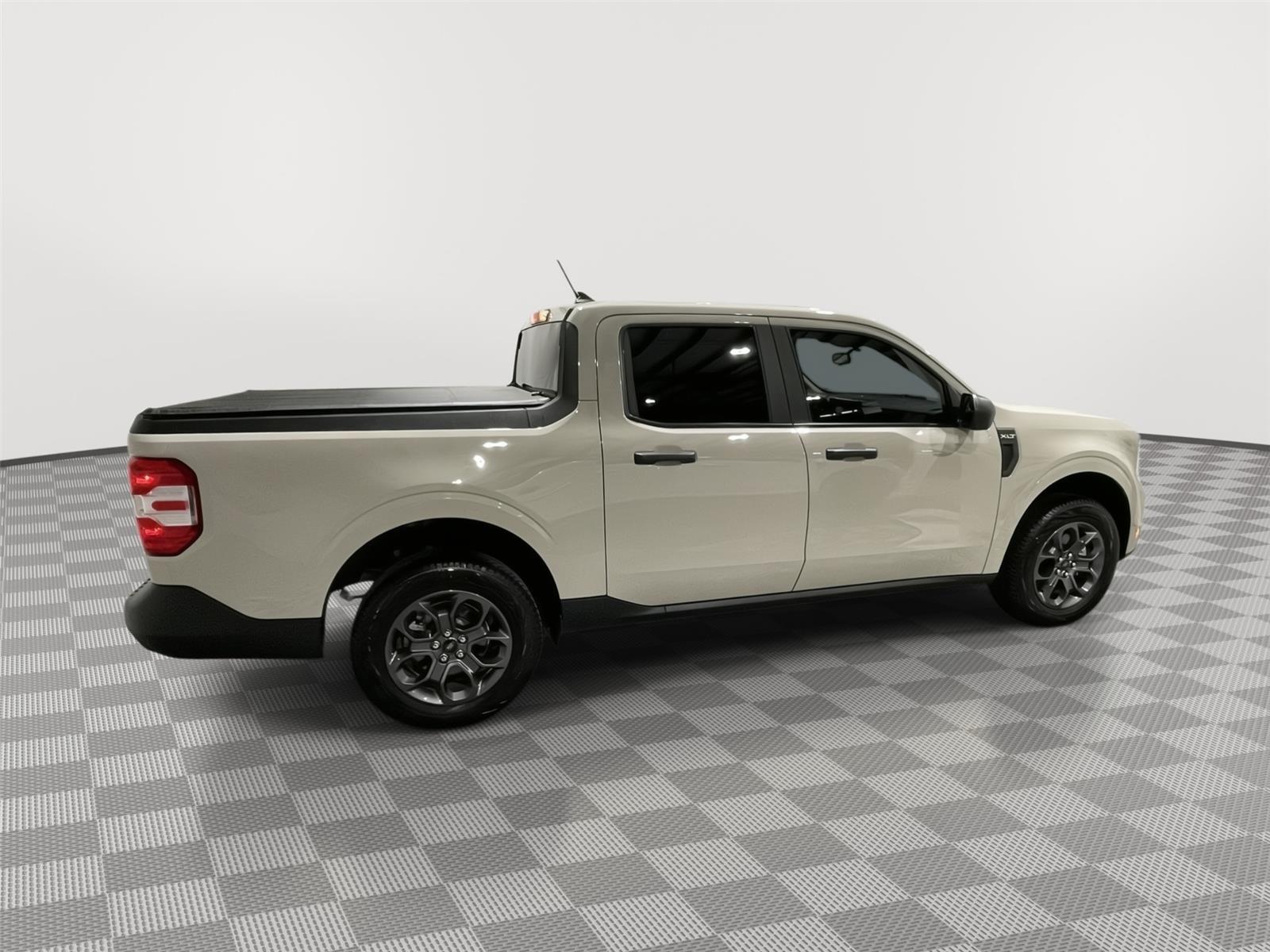 2024 Ford Maverick XLT photo 6