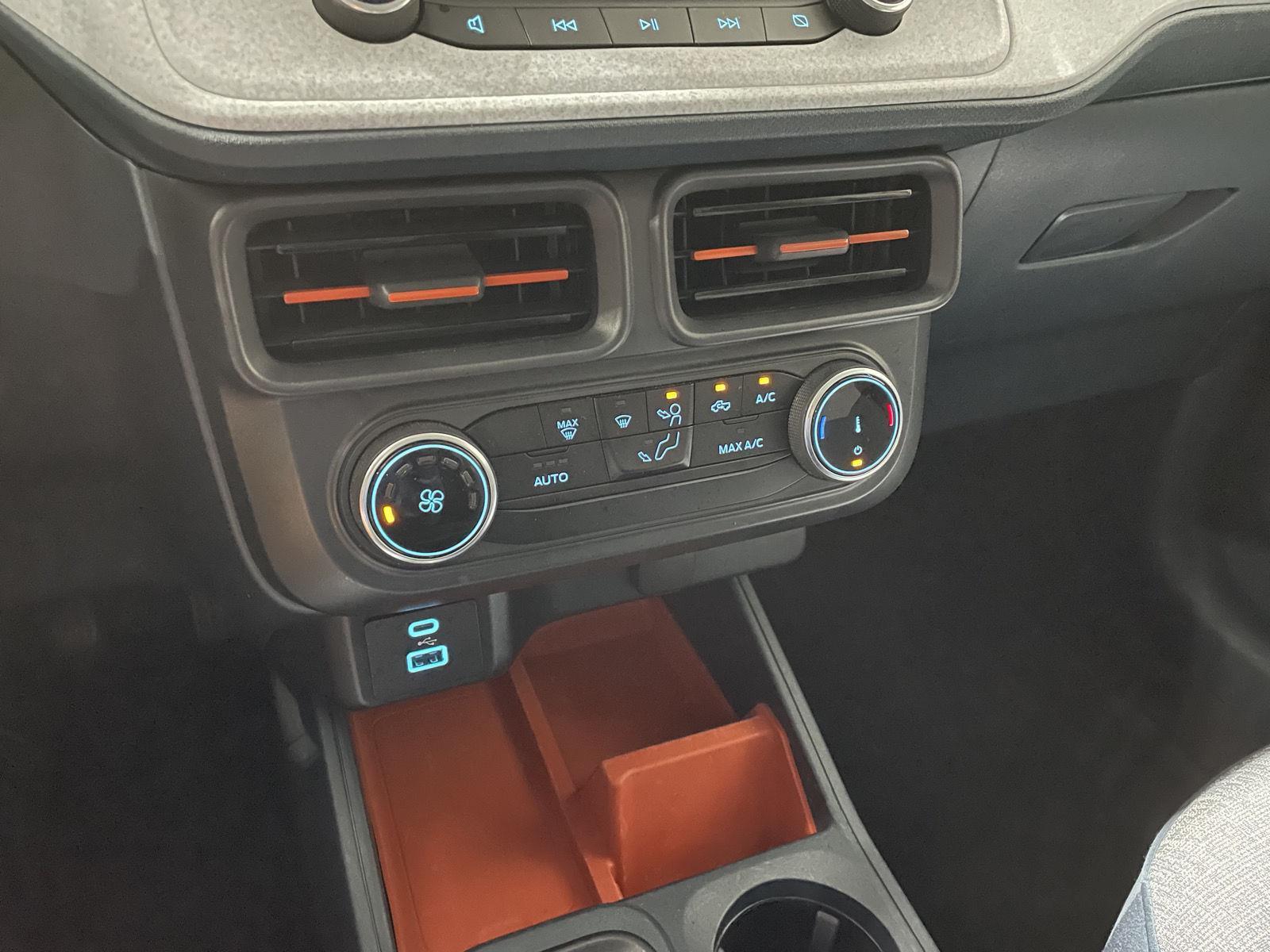 2024 Ford Maverick XLT photo 25