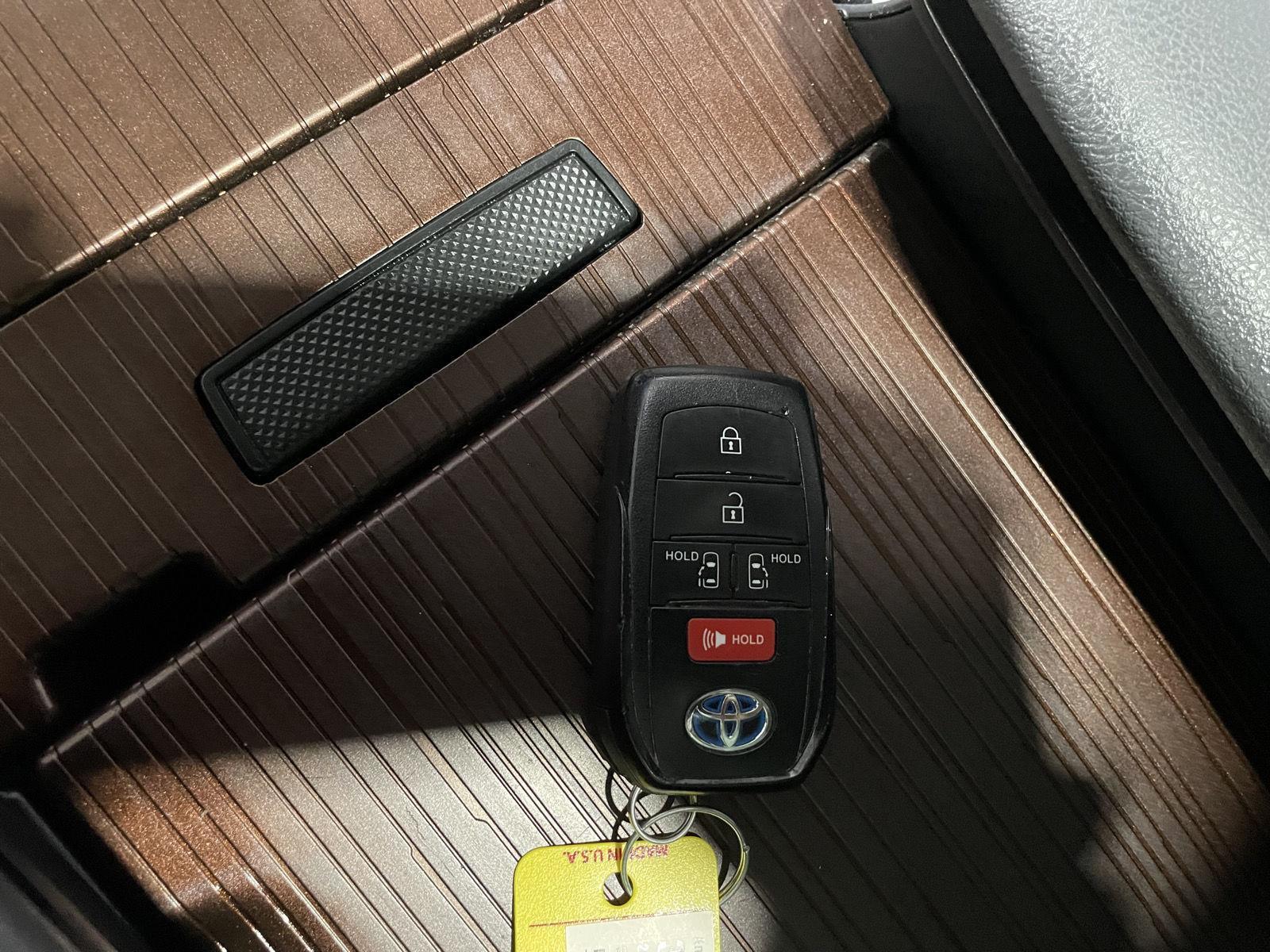 Pre-Owned 2021 Toyota Sienna for sale in St. Joseph MO