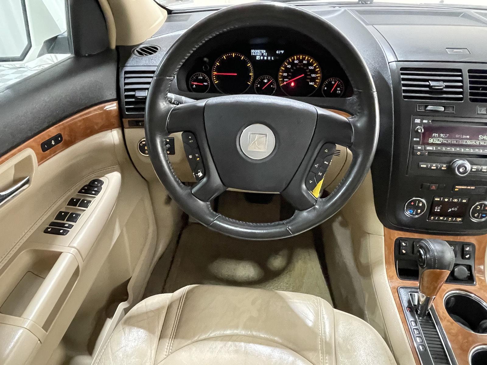 Used 2008 Saturn Outlook for sale in St. Joseph MO