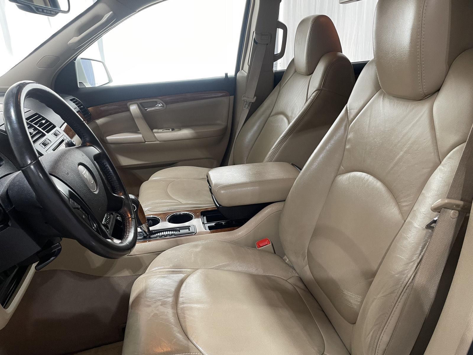 Used 2008 Saturn Outlook for sale in St. Joseph MO