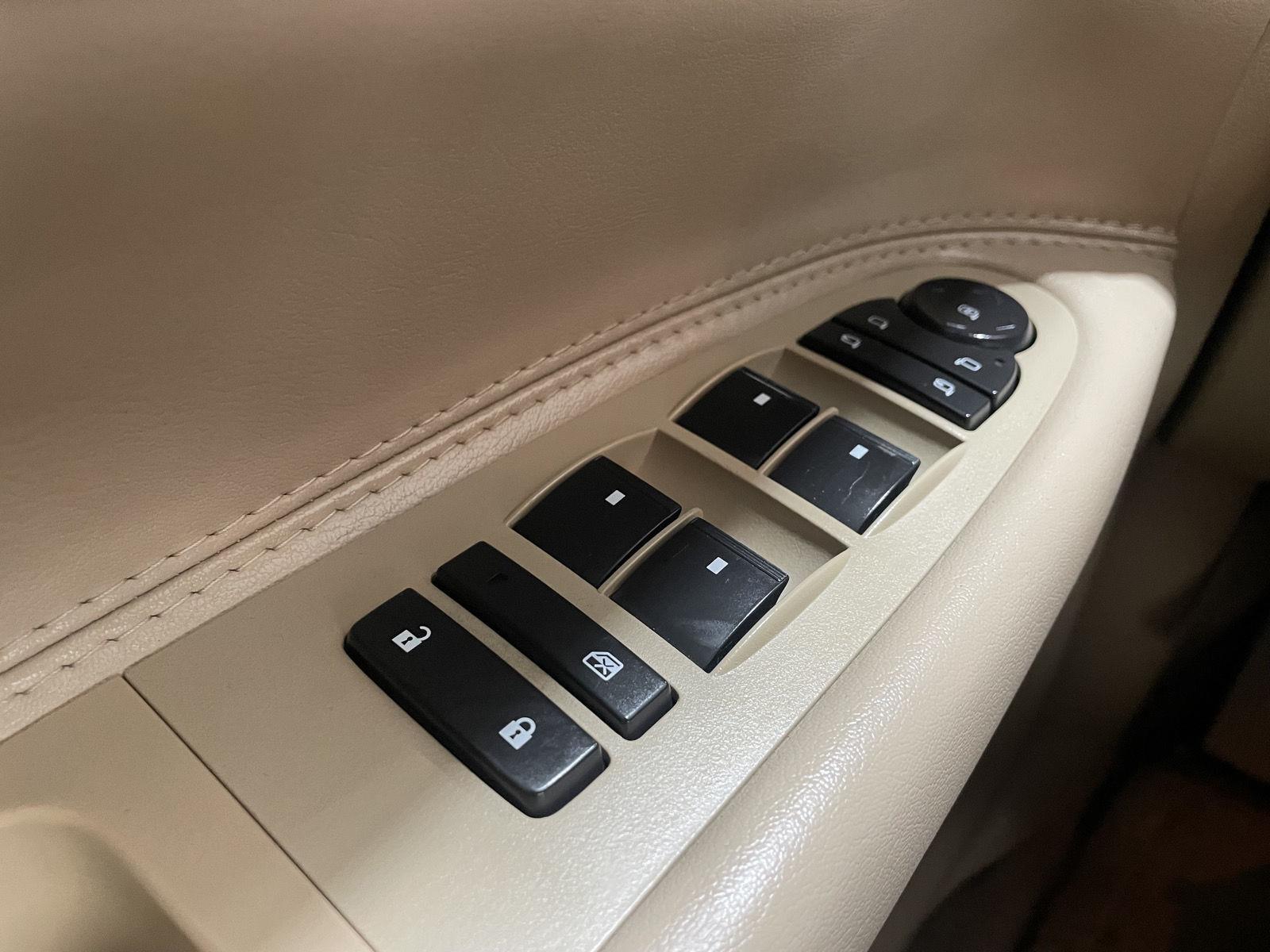 Used 2008 Saturn Outlook for sale in St. Joseph MO