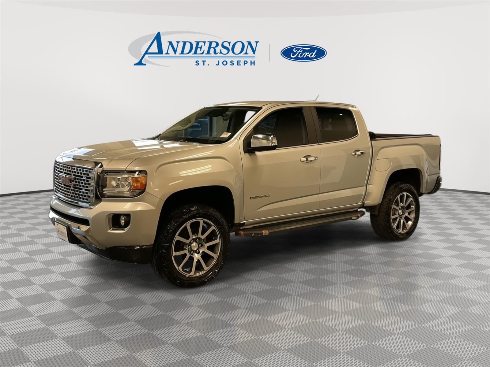 Used 2018 GMC Canyon for sale in St. Joseph MO