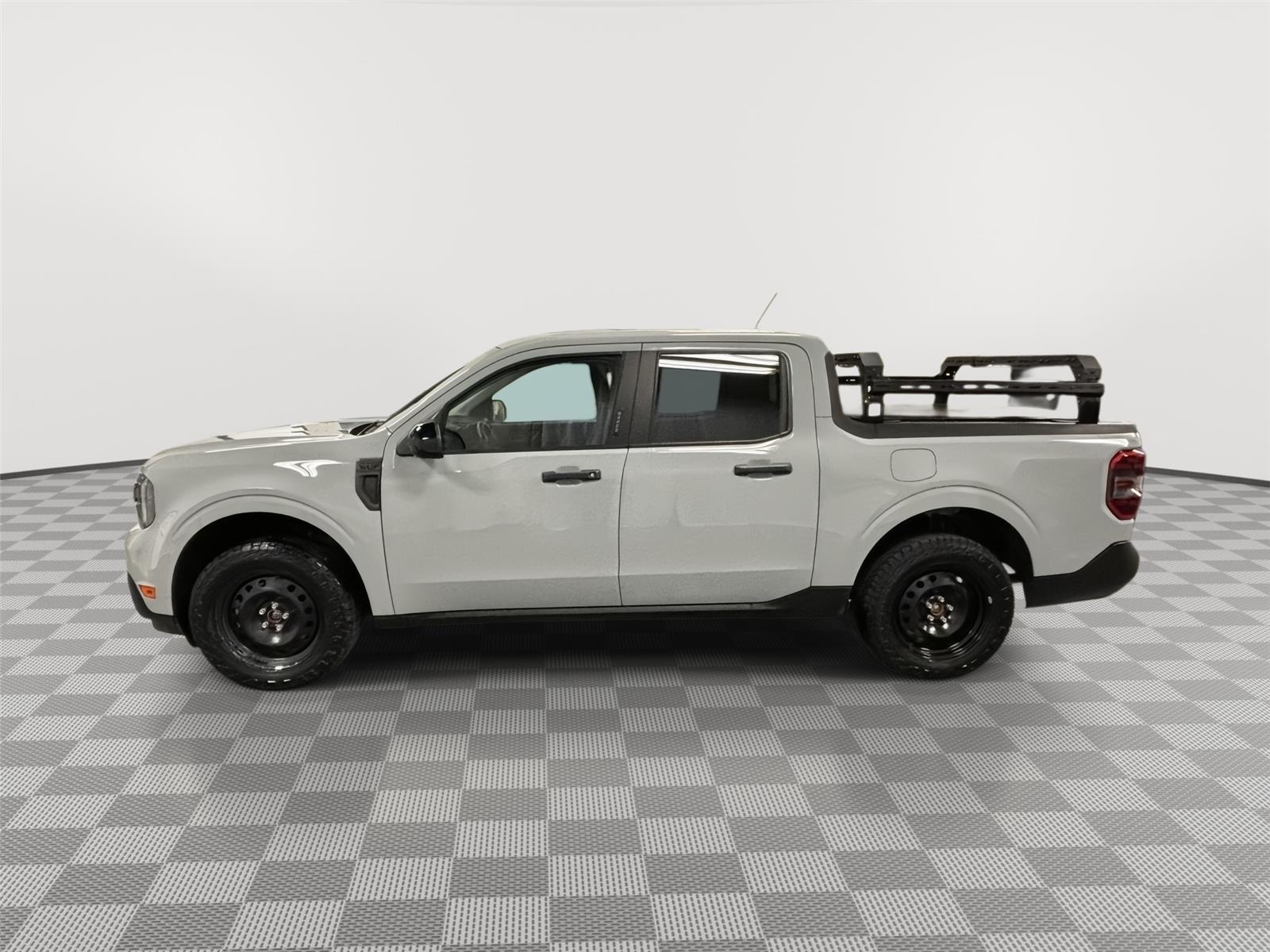 2023 Ford Maverick XLT photo 2